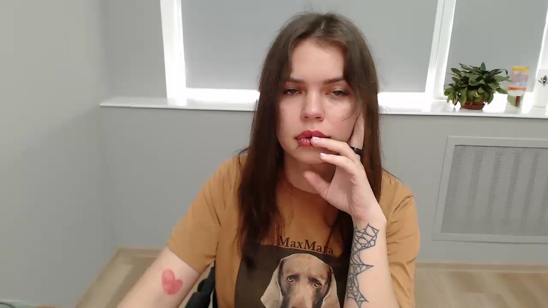 Gallery image thumbnail from KittyDelano's myfreecams stream on, 06/30/2024, 09:51 image 5 of 20