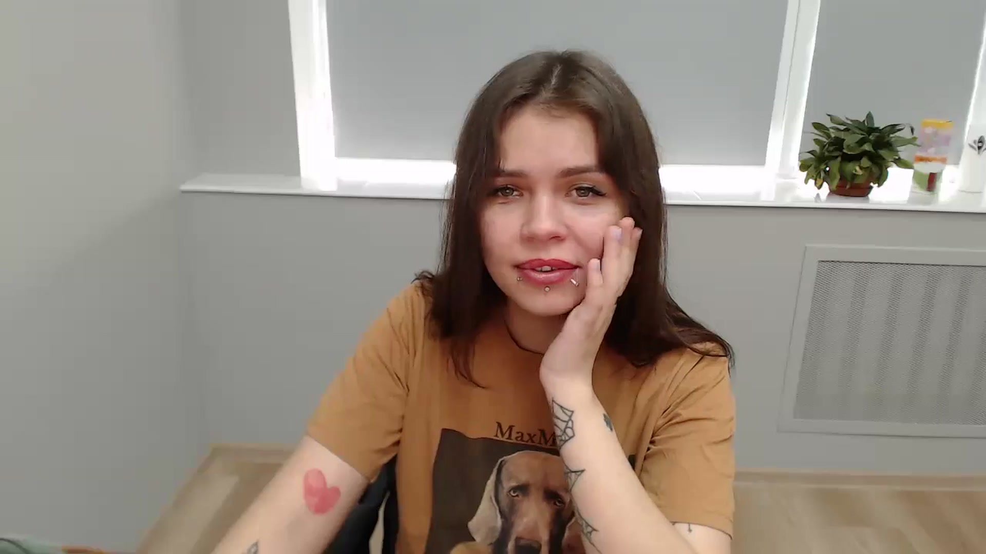 Gallery image thumbnail from KittyDelano's myfreecams stream on, 06/30/2024, 10:18 image 17 of 20