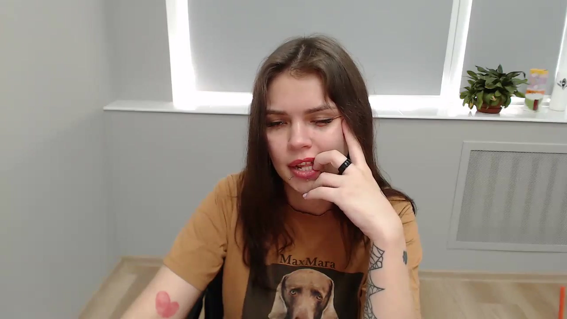 Gallery image thumbnail from KittyDelano's myfreecams stream on, 06/30/2024, 13:44 image 5 of 20