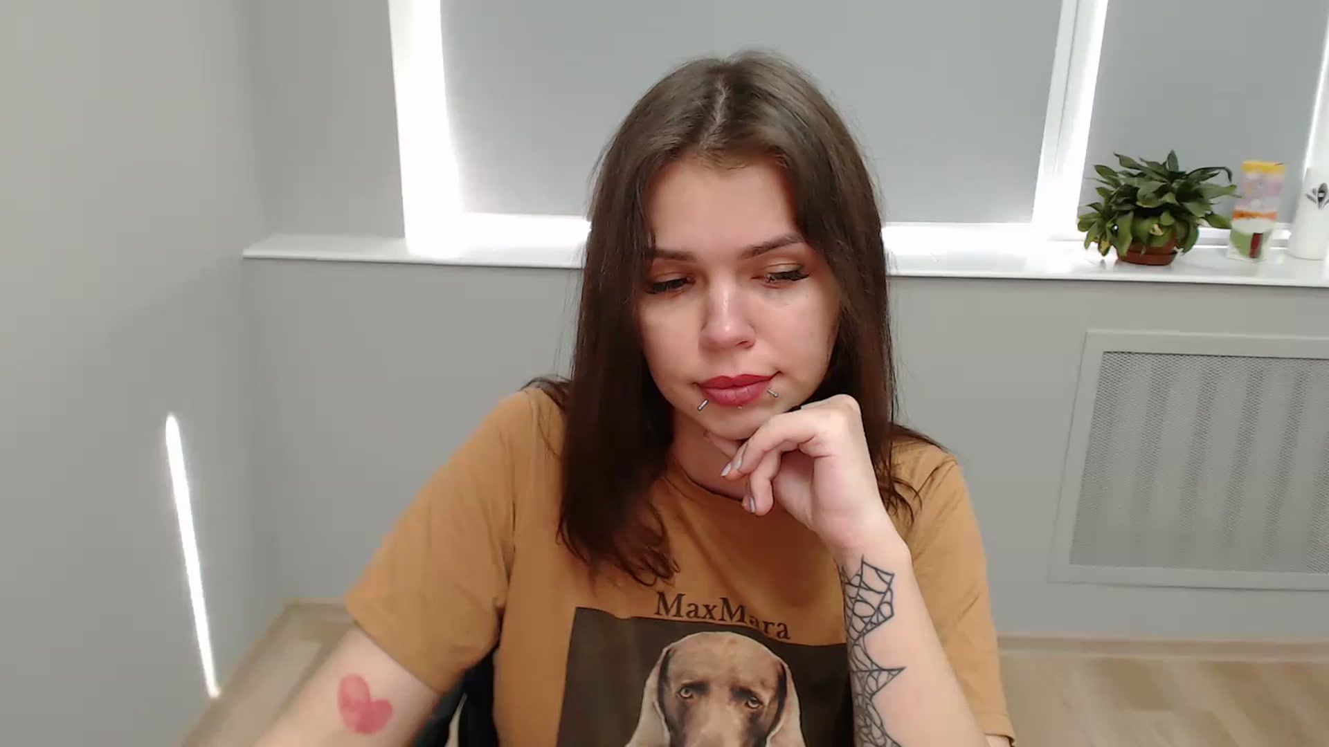 Gallery image thumbnail from KittyDelano's myfreecams stream on, 06/30/2024, 13:44 image 15 of 20