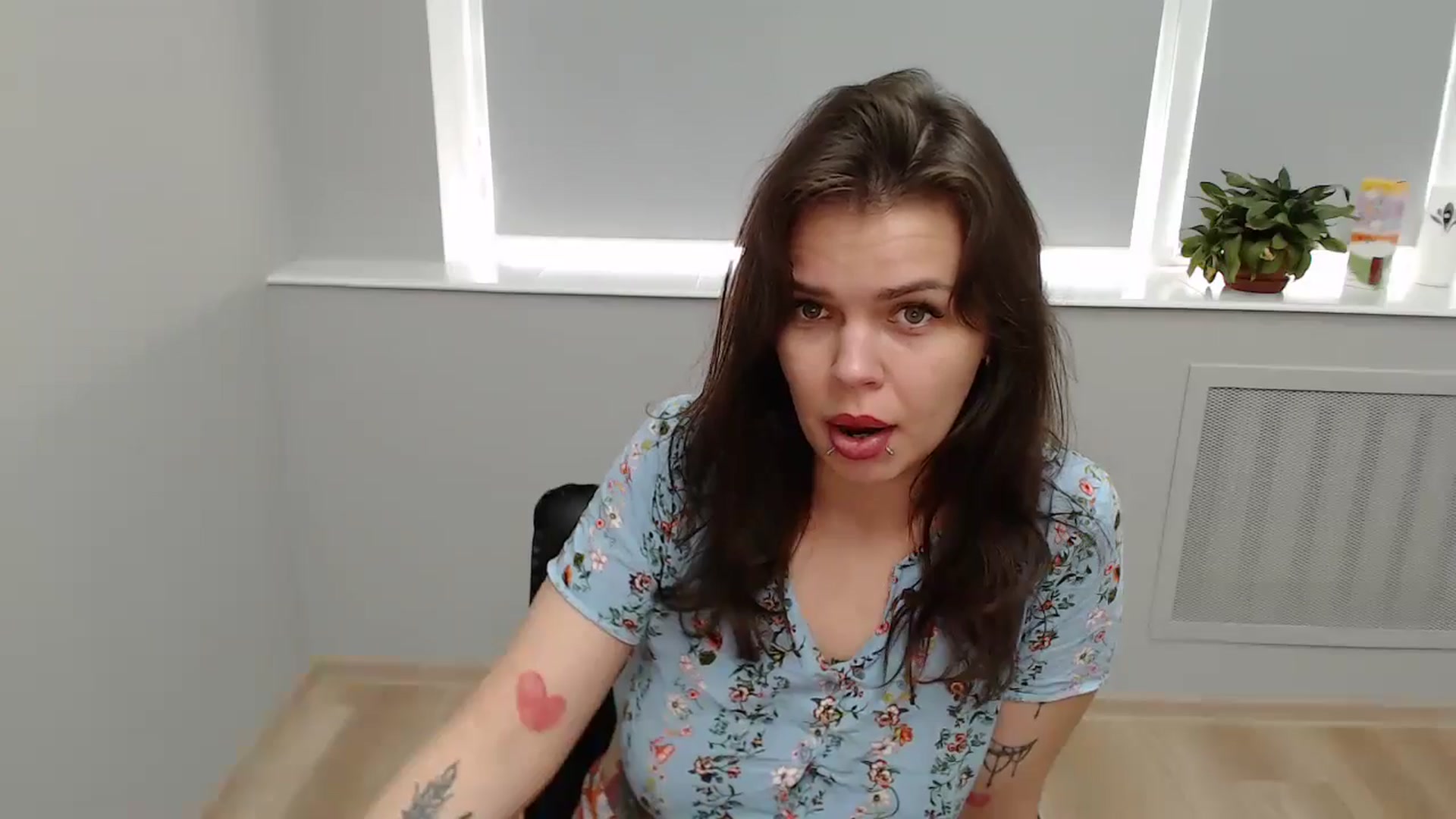 Gallery image thumbnail from KittyDelano's myfreecams stream on, 07/03/2024, 11:05 image 6 of 20