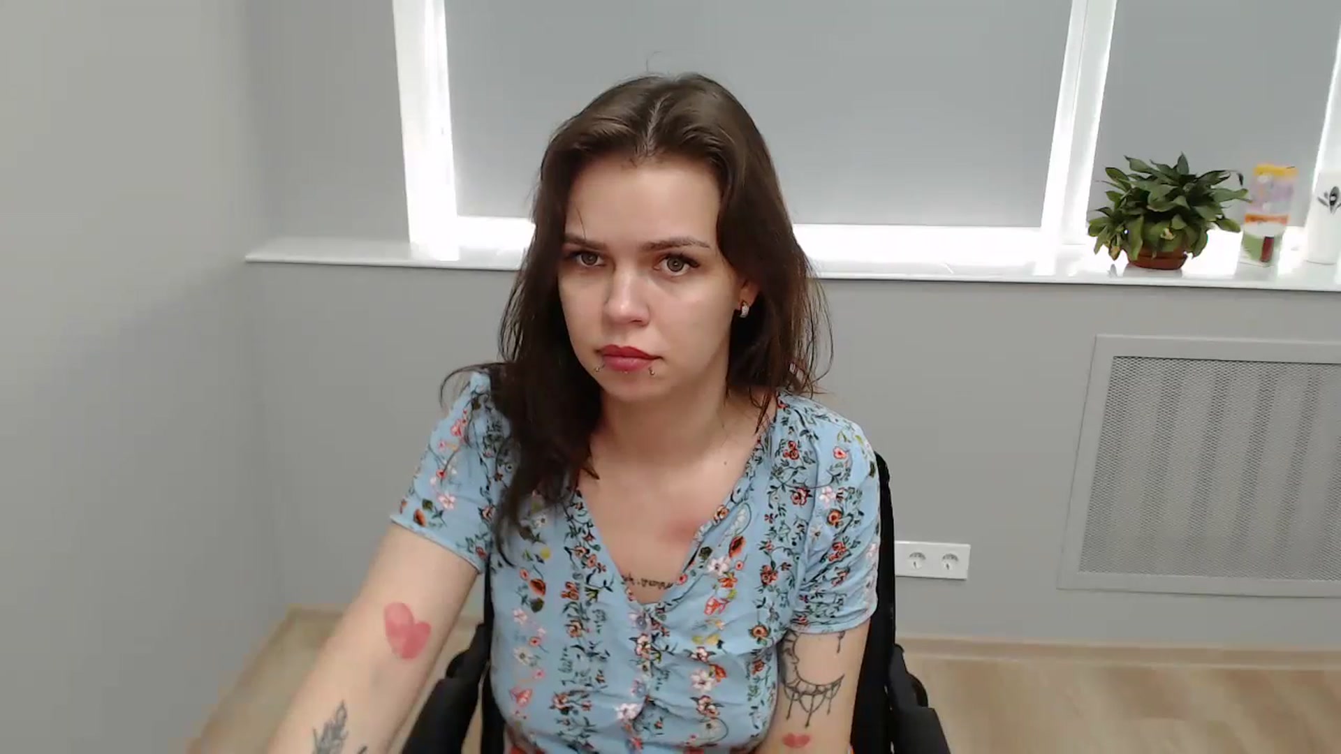 Gallery image thumbnail from KittyDelano's myfreecams stream on, 07/03/2024, 11:05 image 12 of 20