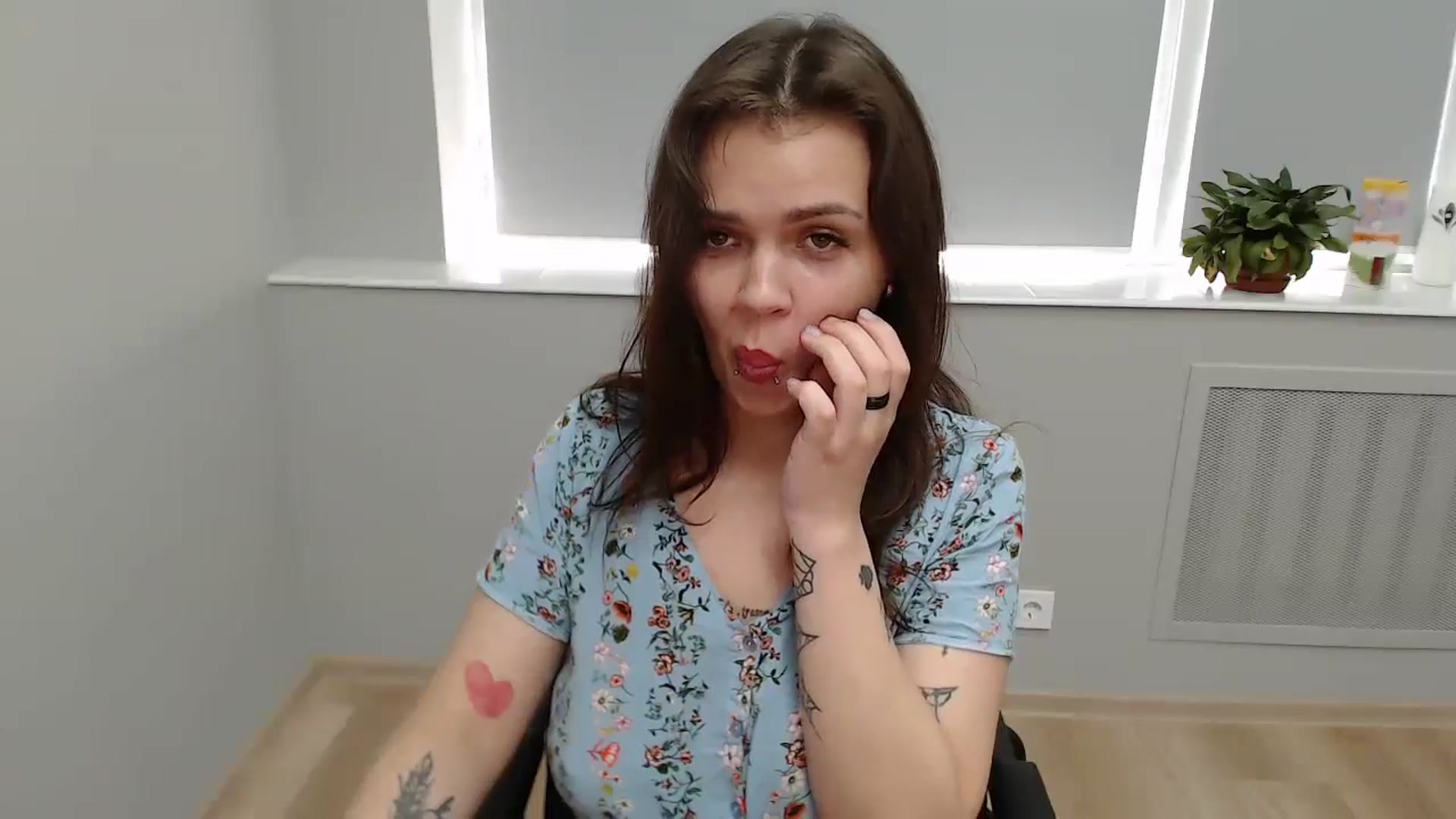 Gallery image thumbnail from KittyDelano's myfreecams stream on, 07/03/2024, 11:58 image 9 of 20