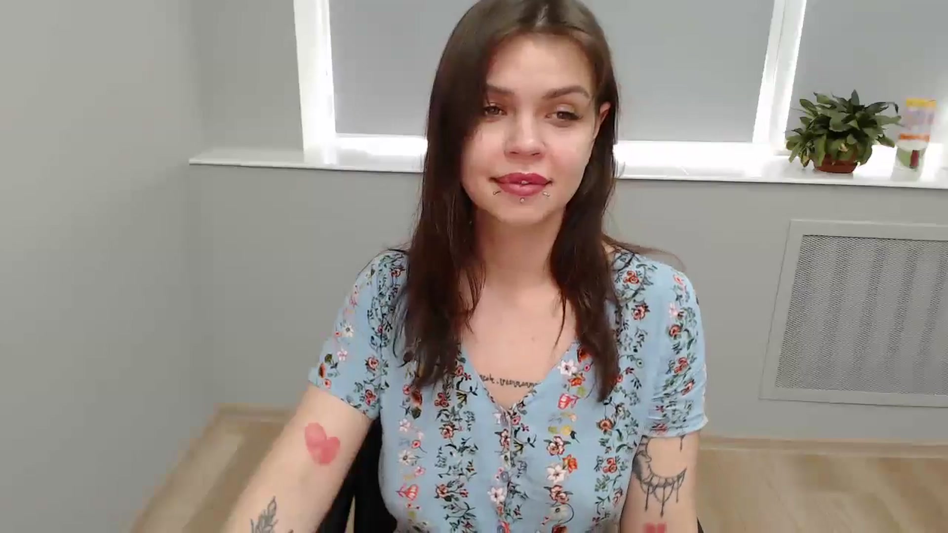 Gallery image thumbnail from KittyDelano's myfreecams stream on, 07/05/2024, 08:28 image 9 of 20