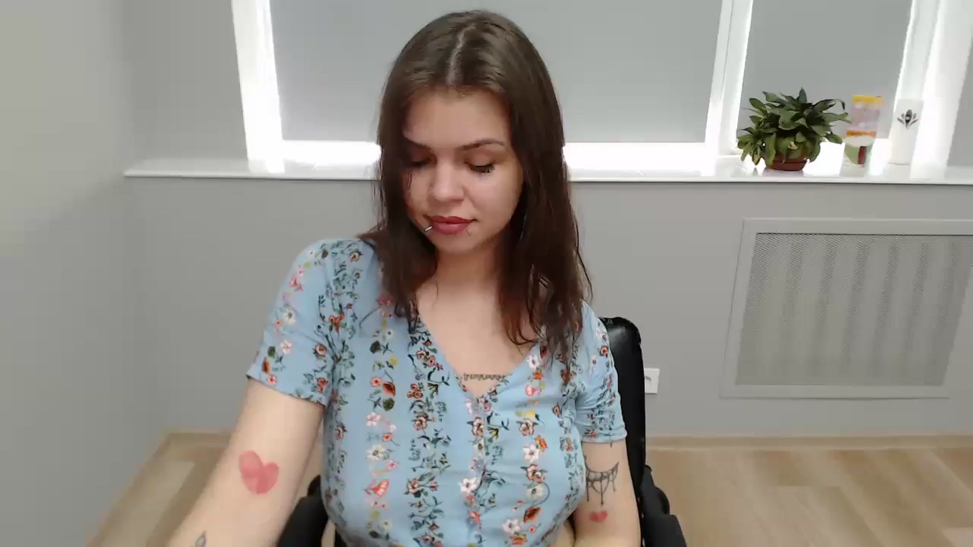 Gallery image thumbnail from KittyDelano's myfreecams stream on, 07/05/2024, 11:11 image 9 of 20