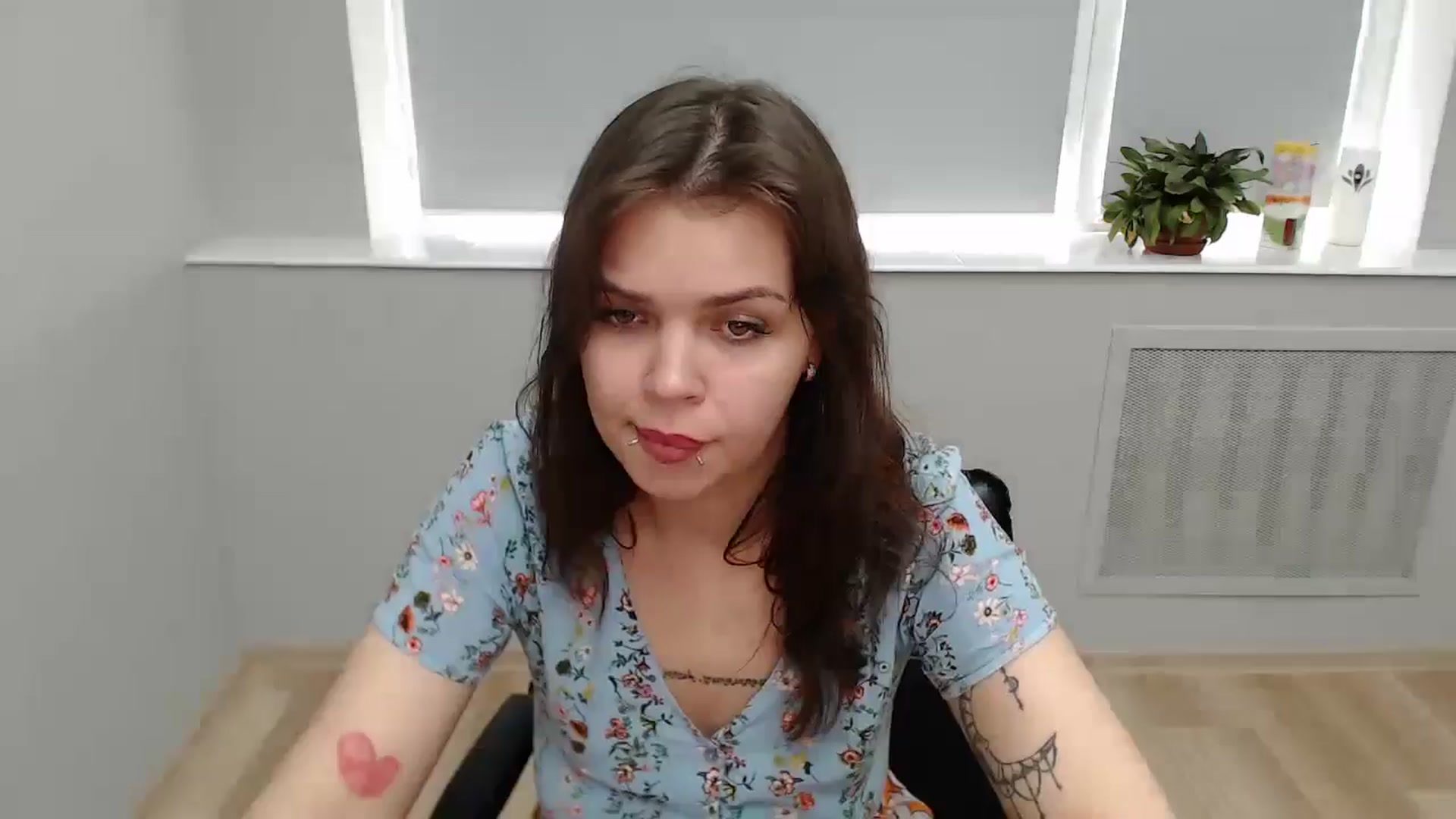 Gallery image thumbnail from KittyDelano's myfreecams stream on, 07/05/2024, 11:11 image 1 of 20