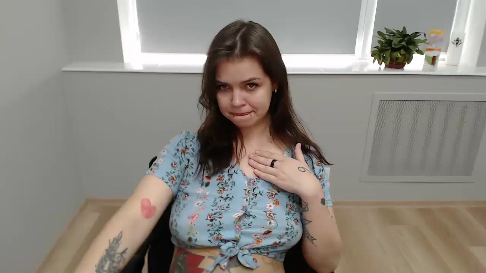 Gallery image thumbnail from KittyDelano's myfreecams stream on, 07/05/2024, 11:11 image 18 of 20