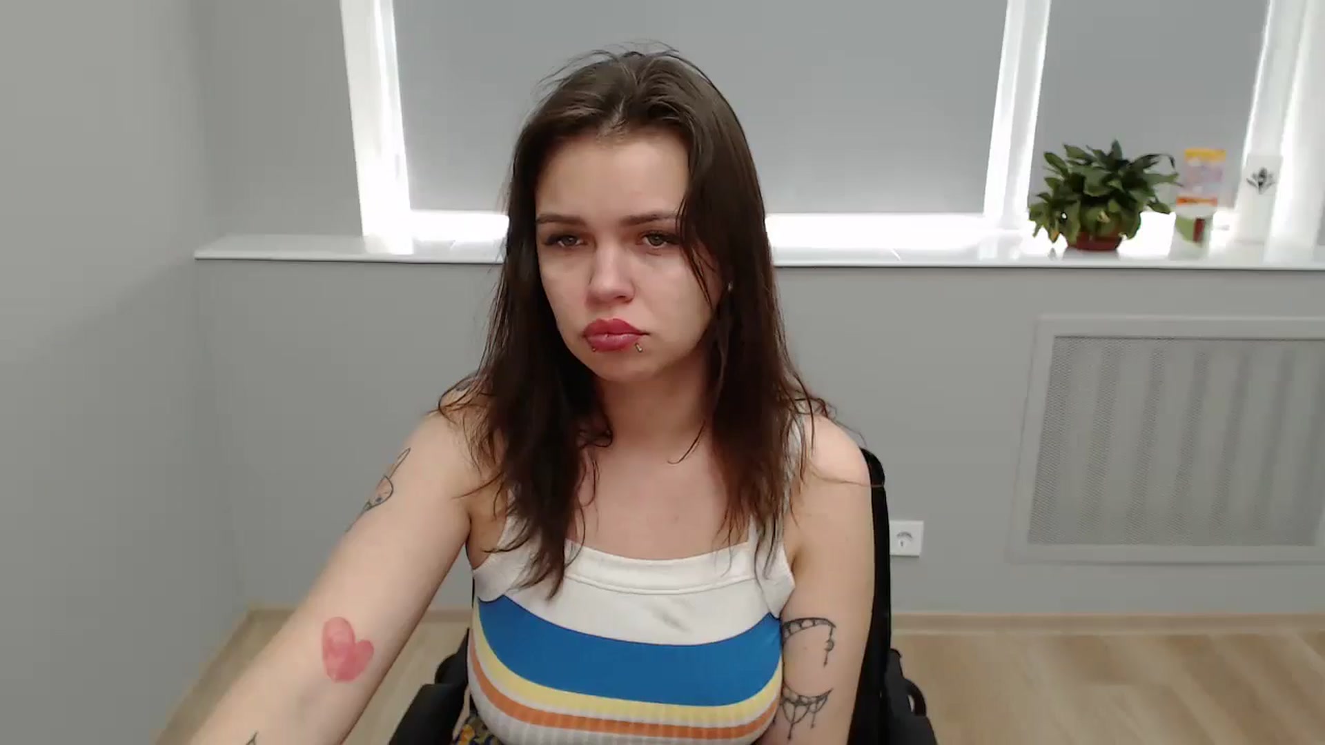 Gallery image thumbnail from KittyDelano's myfreecams stream on, 07/06/2024, 11:30 image 8 of 20