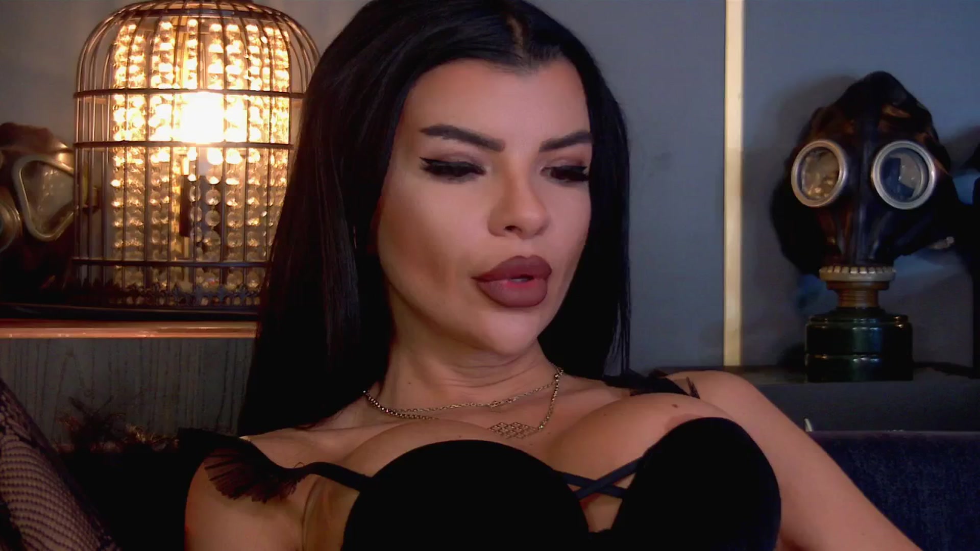 Gallery image thumbnail from KittyDiamond5's myfreecams stream on, 11/03/2025, 16:08 image 7 of 20