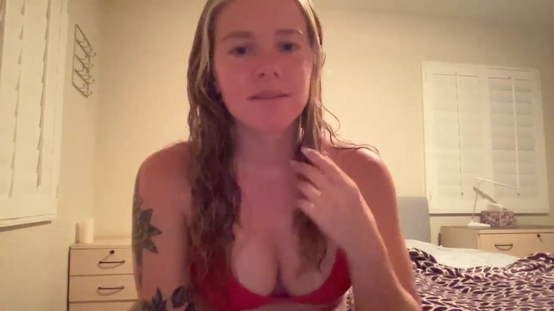 Gallery image thumbnail from KittyKat29's myfreecams stream on, 08/16/2023, 03:13 image 2 of 20