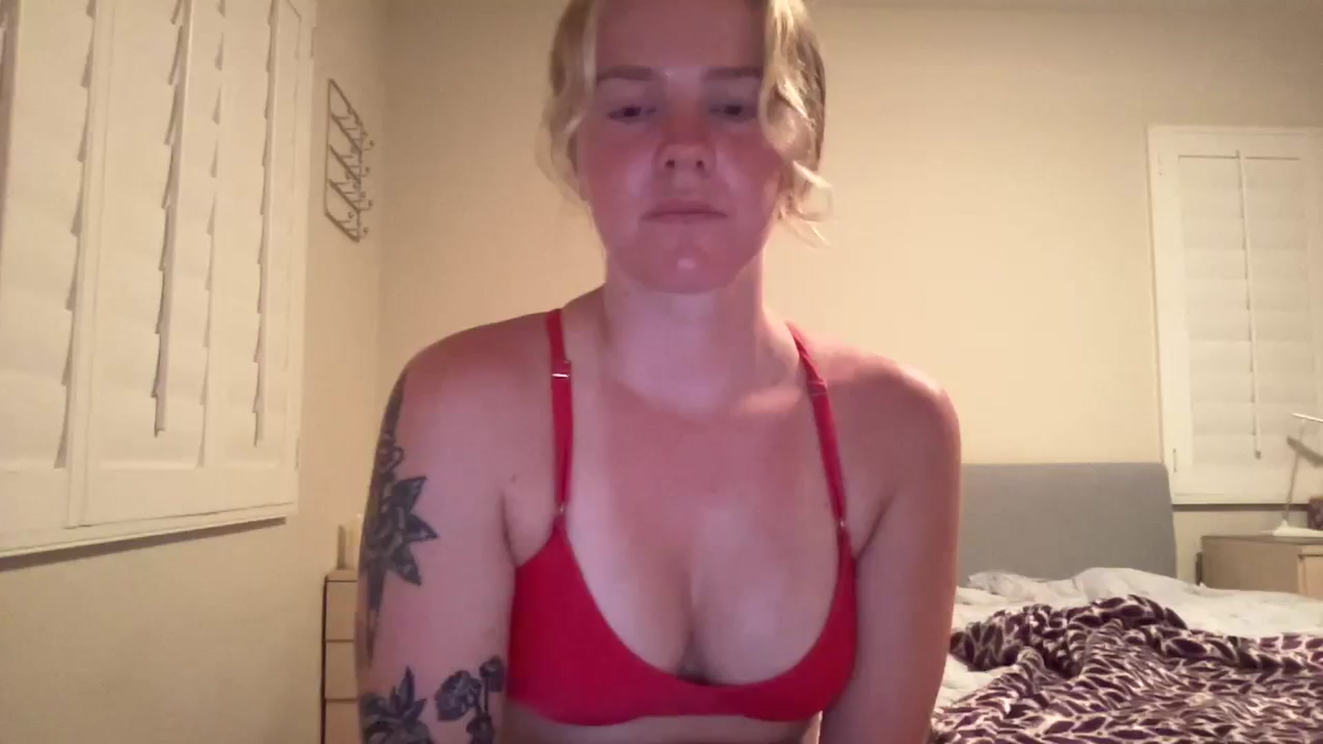 Gallery image thumbnail from KittyKat29's myfreecams stream on, 08/16/2023, 03:49 image 13 of 20
