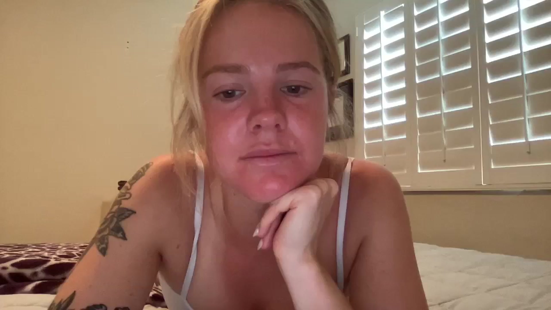 Gallery image thumbnail from KittyKat29's myfreecams stream on, 08/16/2023, 17:54 image 1 of 20