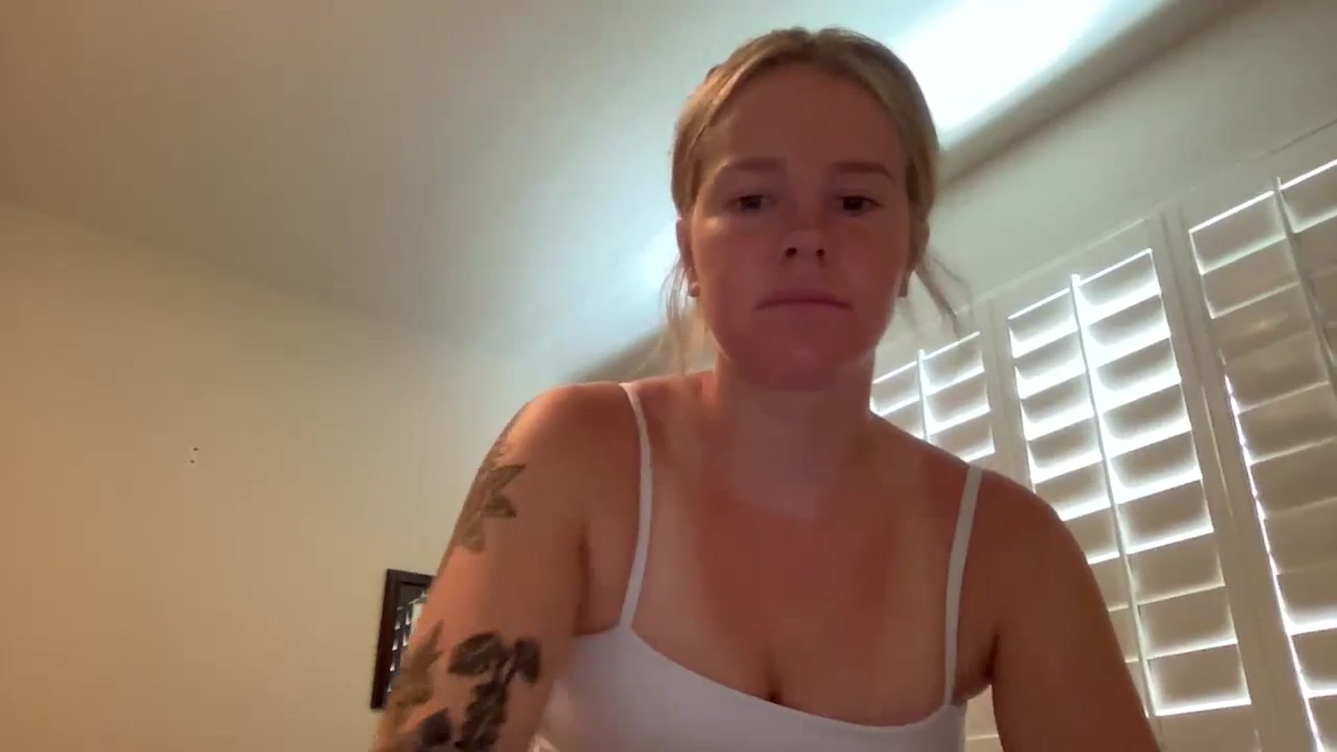 Gallery image thumbnail from KittyKat29's myfreecams stream on, 08/16/2023, 18:28 image 8 of 20
