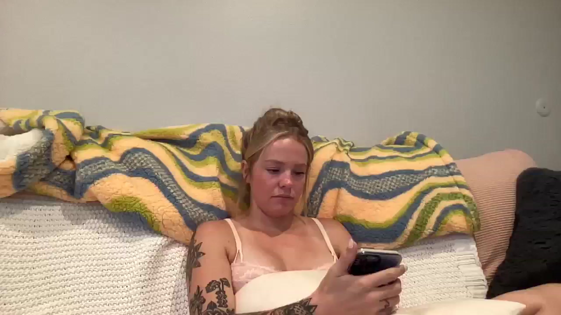 Gallery image thumbnail from KittyKat29's myfreecams stream on, 08/16/2023, 23:34 image 9 of 20