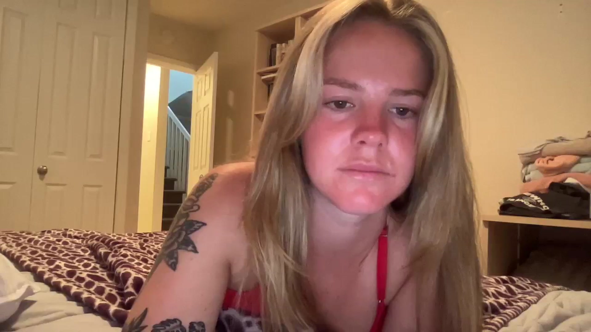 Gallery image thumbnail from KittyKat29's myfreecams stream on, 08/18/2023, 01:29 image 14 of 20