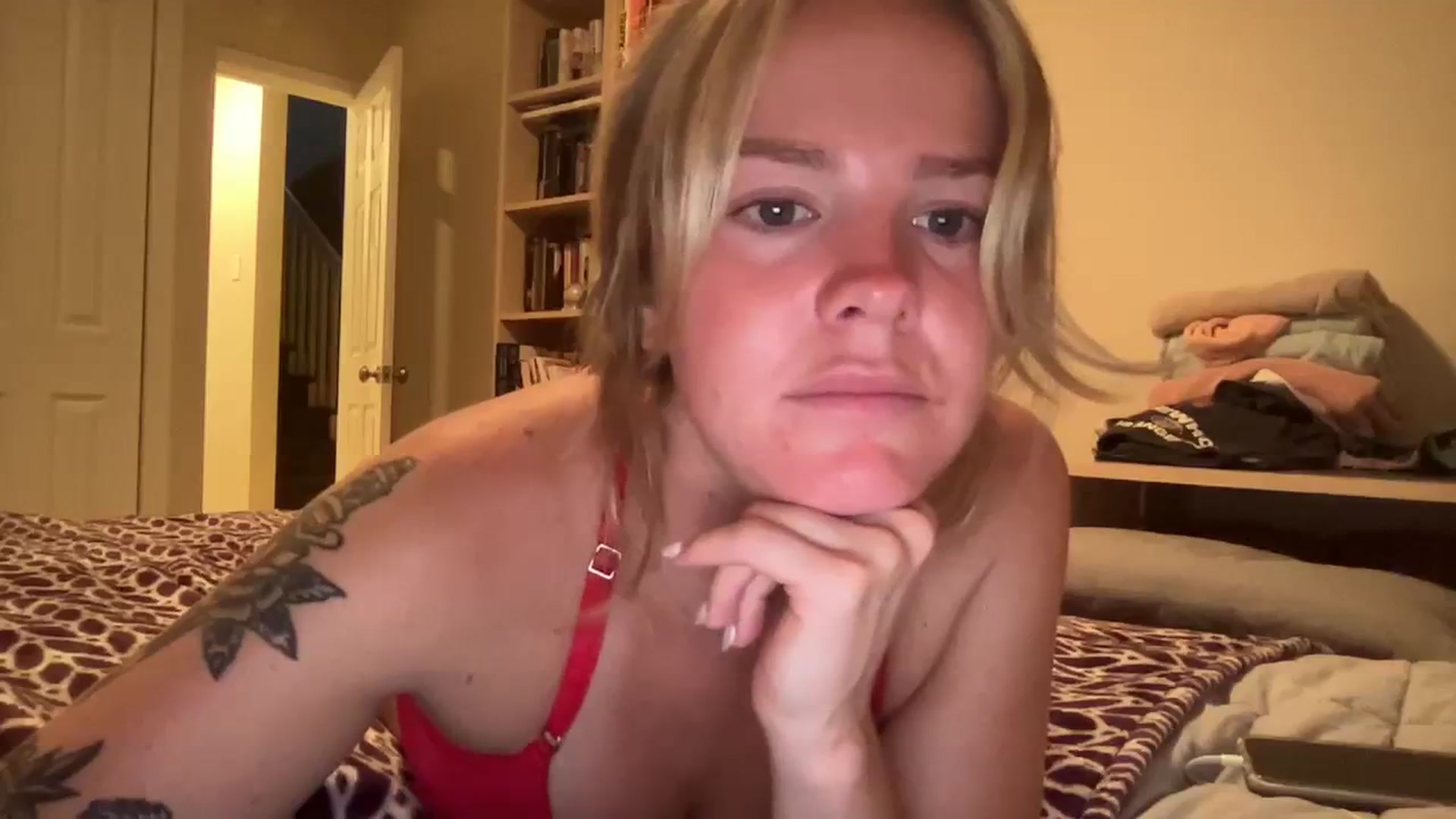Gallery image thumbnail from KittyKat29's myfreecams stream on, 08/18/2023, 02:33 image 20 of 20