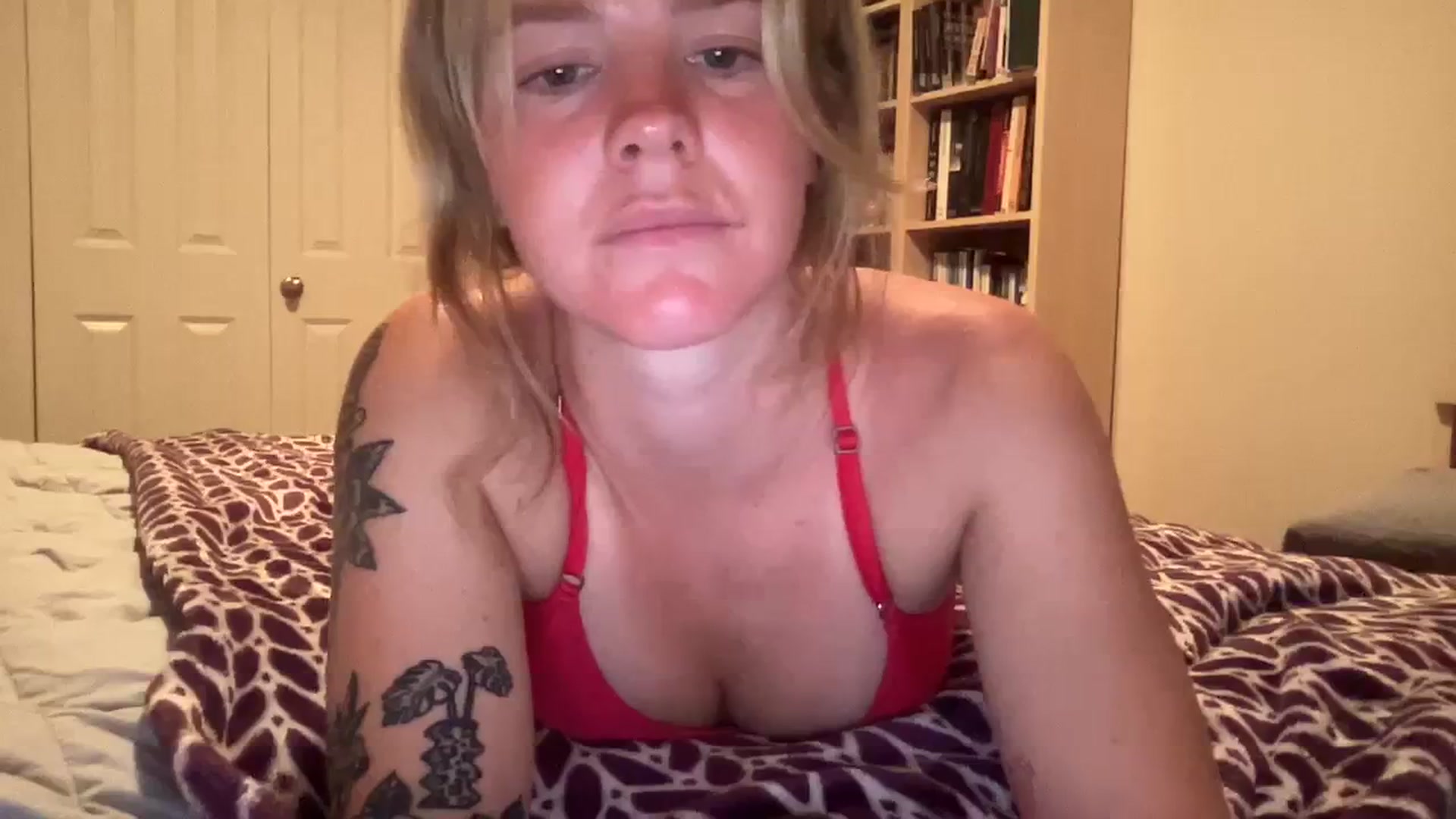 Gallery image thumbnail from KittyKat29's myfreecams stream on, 08/18/2023, 03:07 image 19 of 20