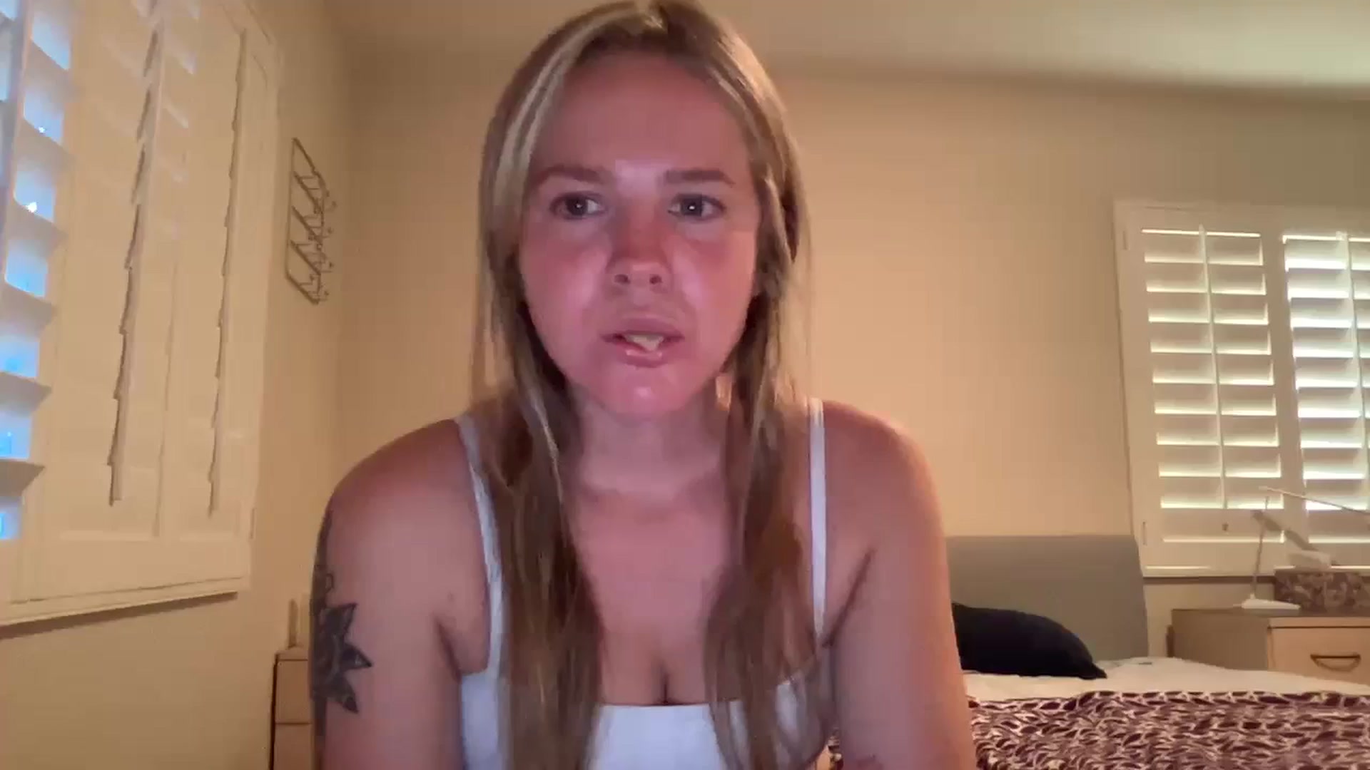 Gallery image thumbnail from KittyKat29's myfreecams stream on, 08/19/2023, 02:23 image 10 of 20