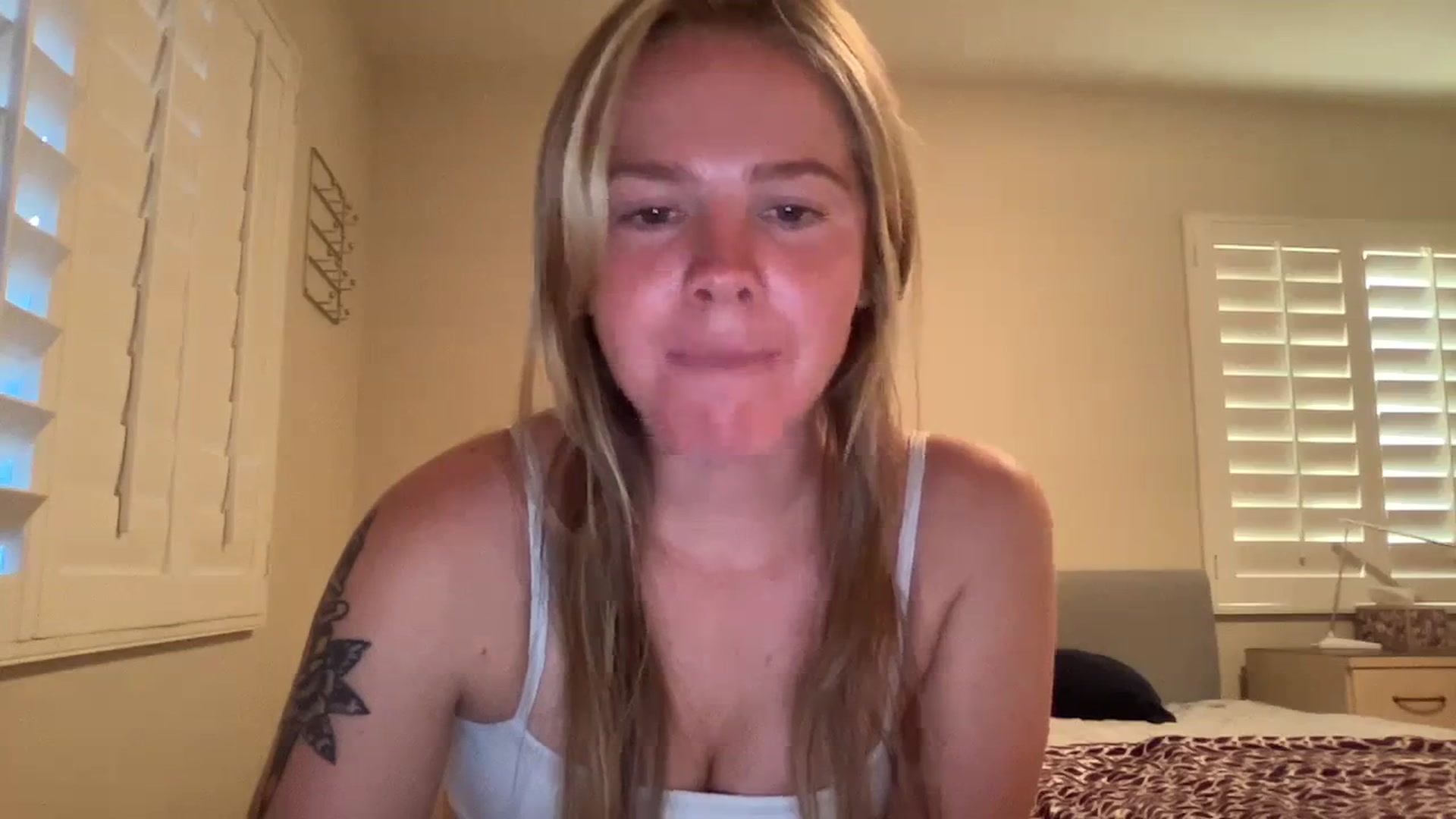 Gallery image thumbnail from KittyKat29's myfreecams stream on, 08/19/2023, 02:23 image 12 of 20