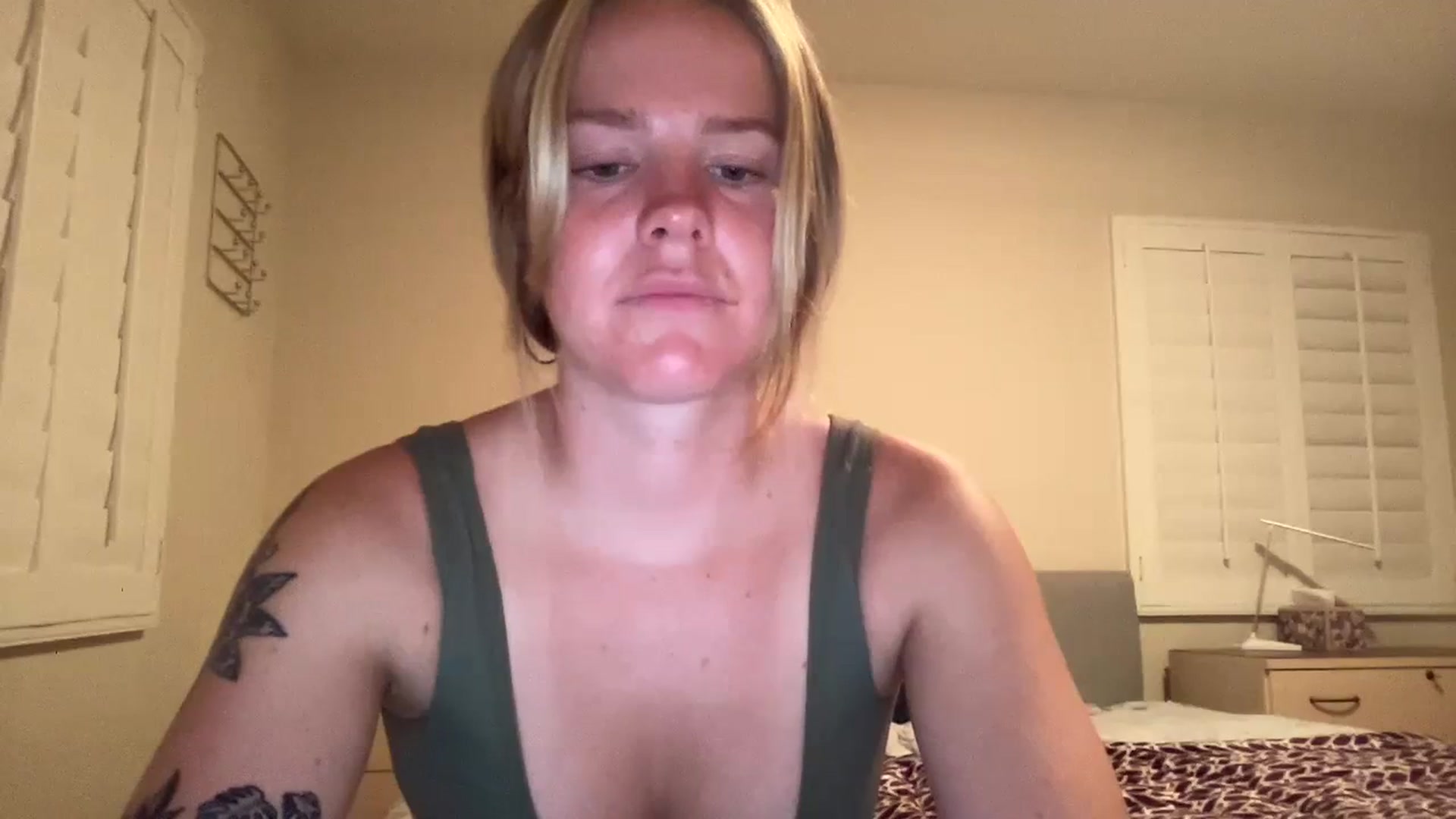 Gallery image thumbnail from KittyKat29's myfreecams stream on, 08/19/2023, 04:36 image 10 of 20