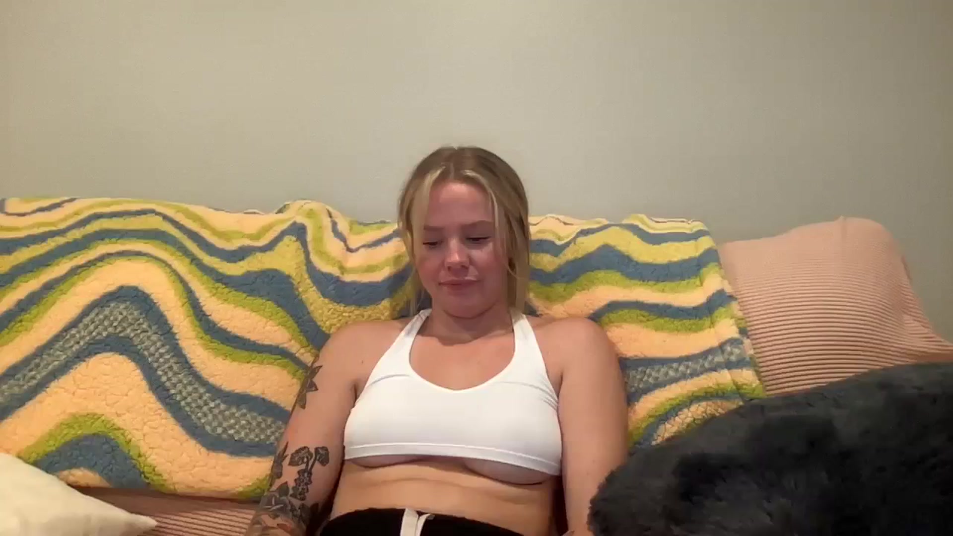 Gallery image thumbnail from KittyKat29's myfreecams stream on, 08/20/2023, 22:44 image 19 of 20