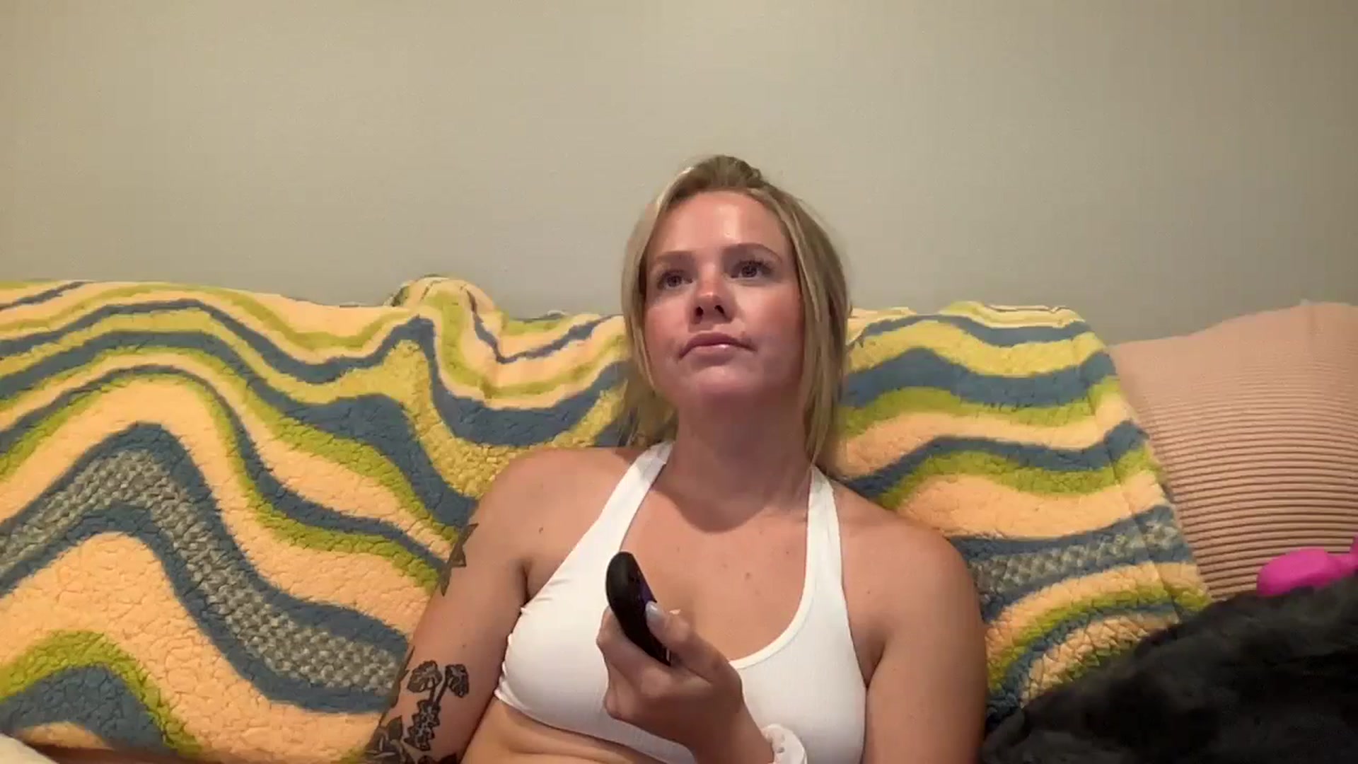 Gallery image thumbnail from KittyKat29's myfreecams stream on, 08/20/2023, 23:05 image 13 of 20