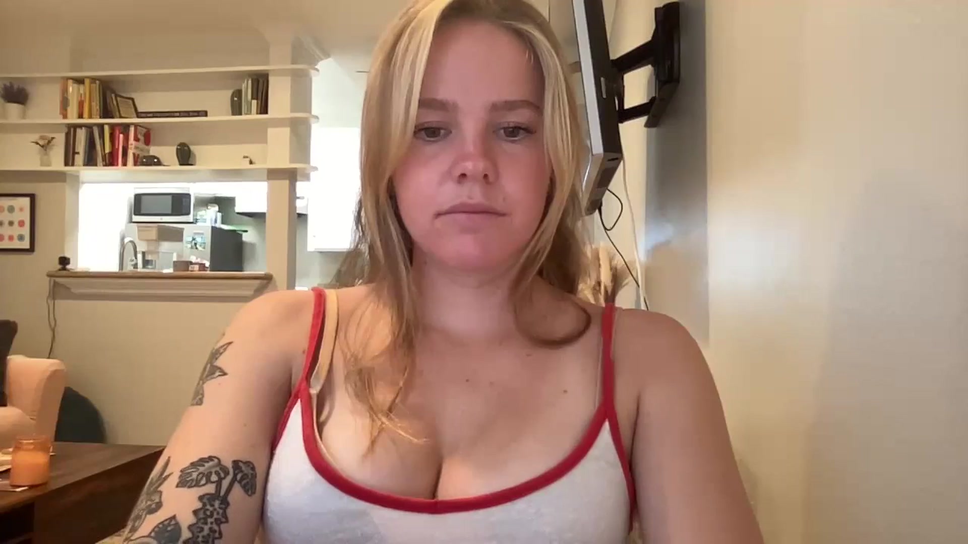 Gallery image thumbnail from KittyKat29's myfreecams stream on, 08/21/2023, 20:46 image 20 of 20