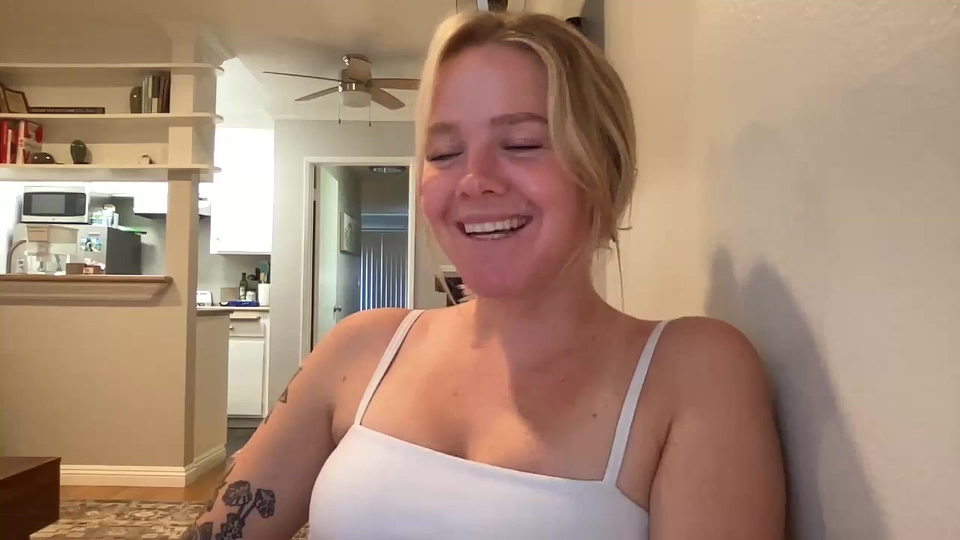Gallery image thumbnail from KittyKat29's myfreecams stream on, 08/21/2023, 23:53 image 18 of 20