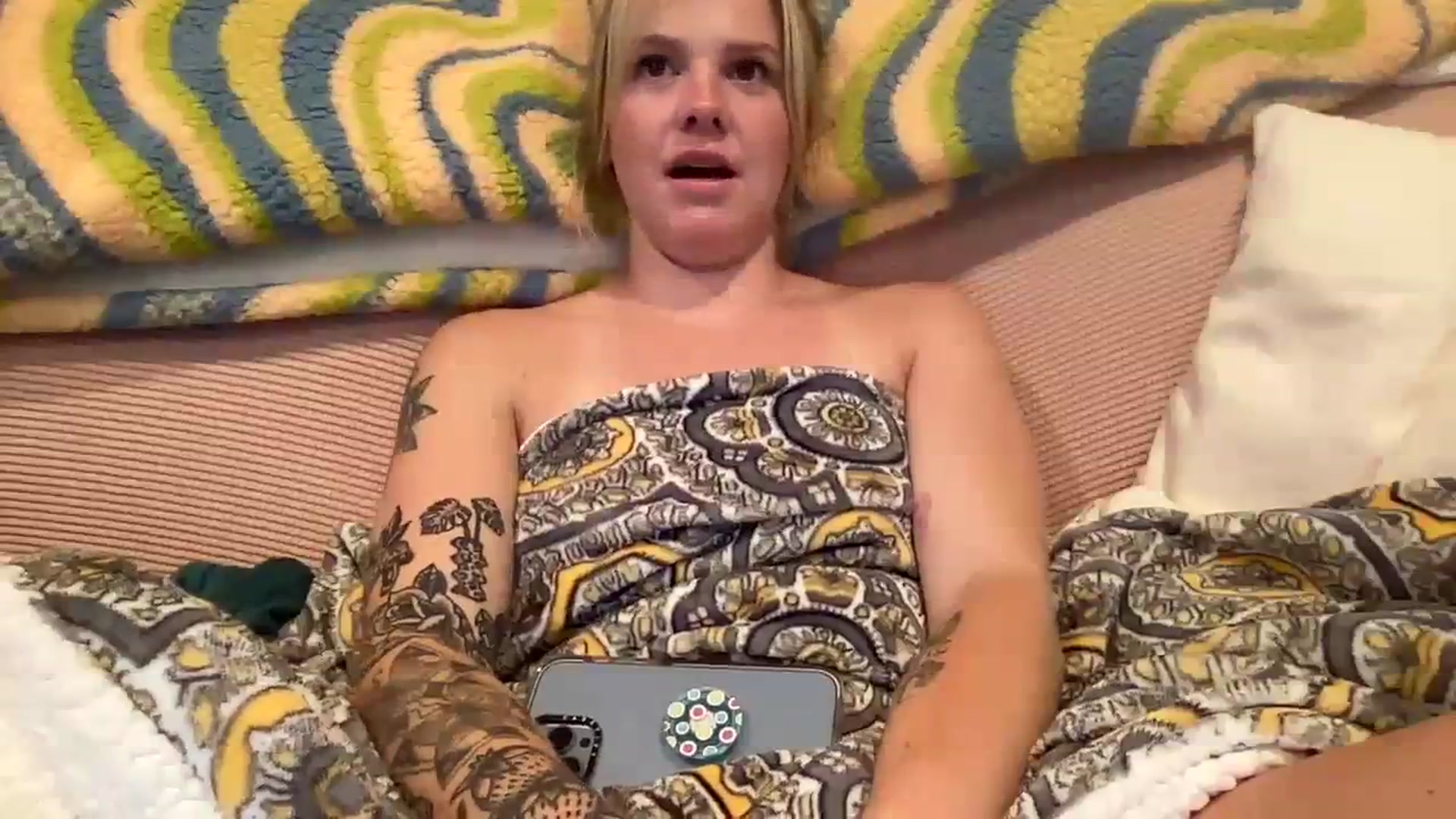 Gallery image thumbnail from KittyKat29's myfreecams stream on, 08/22/2023, 23:59 image 5 of 20
