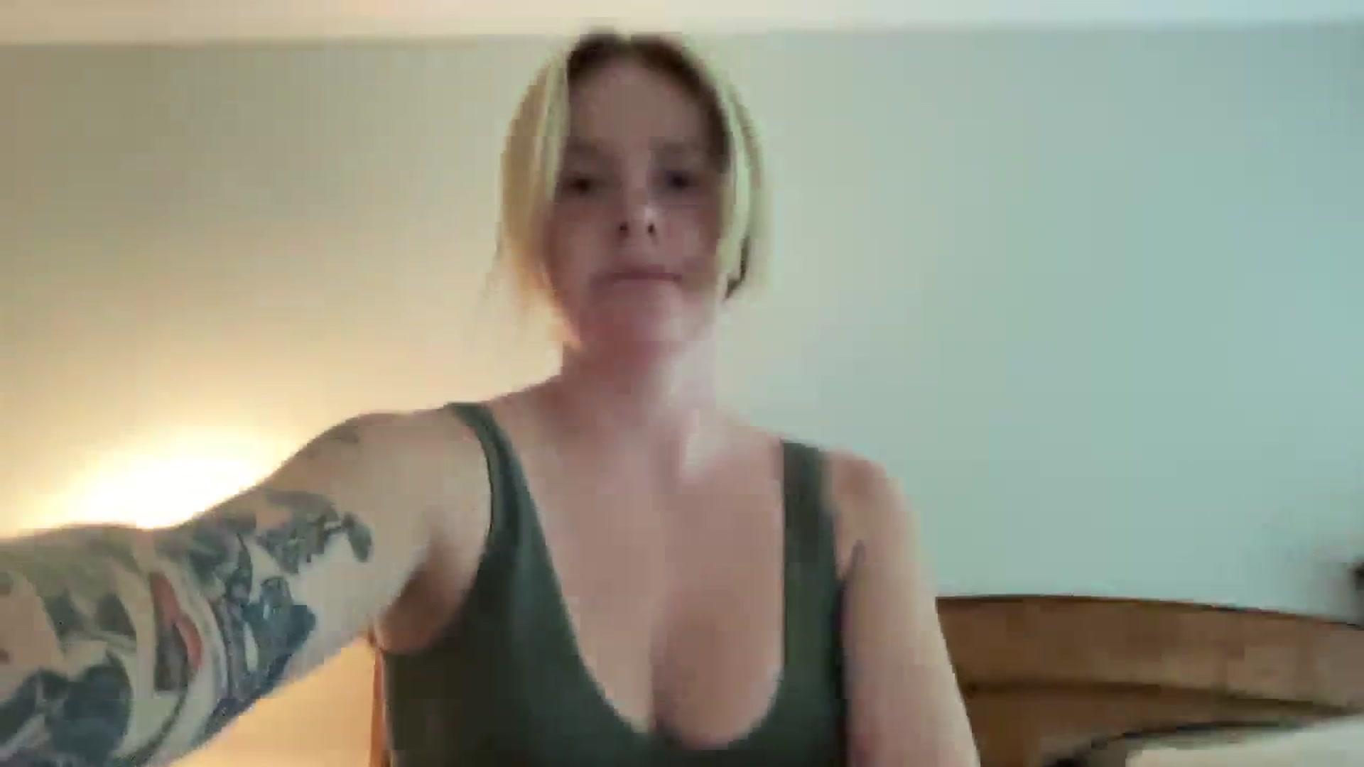Gallery image thumbnail from KittyKat29's myfreecams stream on, 08/30/2023, 22:36 image 3 of 20