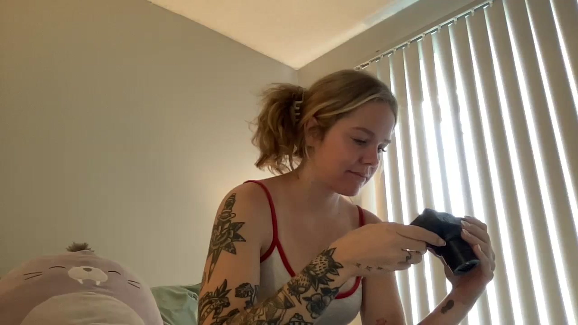 Gallery image thumbnail from KittyKat29's myfreecams stream on, 09/02/2023, 19:25 image 11 of 20