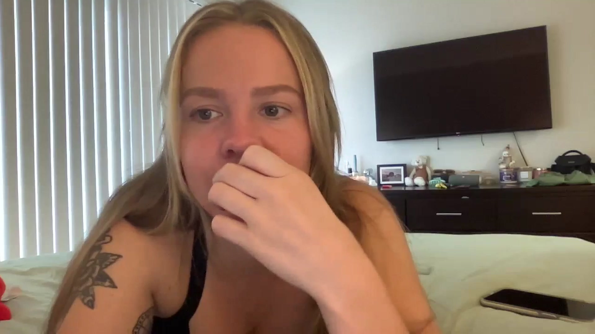 Gallery image thumbnail from KittyKat29's myfreecams stream on, 09/16/2023, 18:37 image 8 of 20
