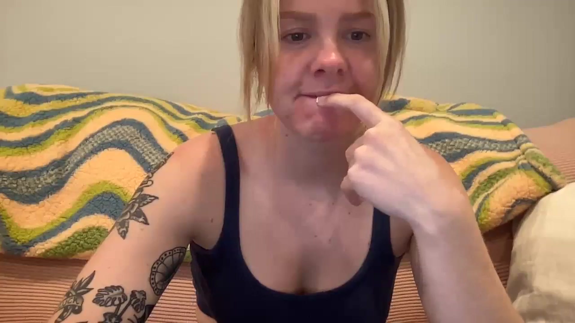 Gallery image thumbnail from KittyKat29's myfreecams stream on, 09/22/2023, 18:51 image 8 of 20