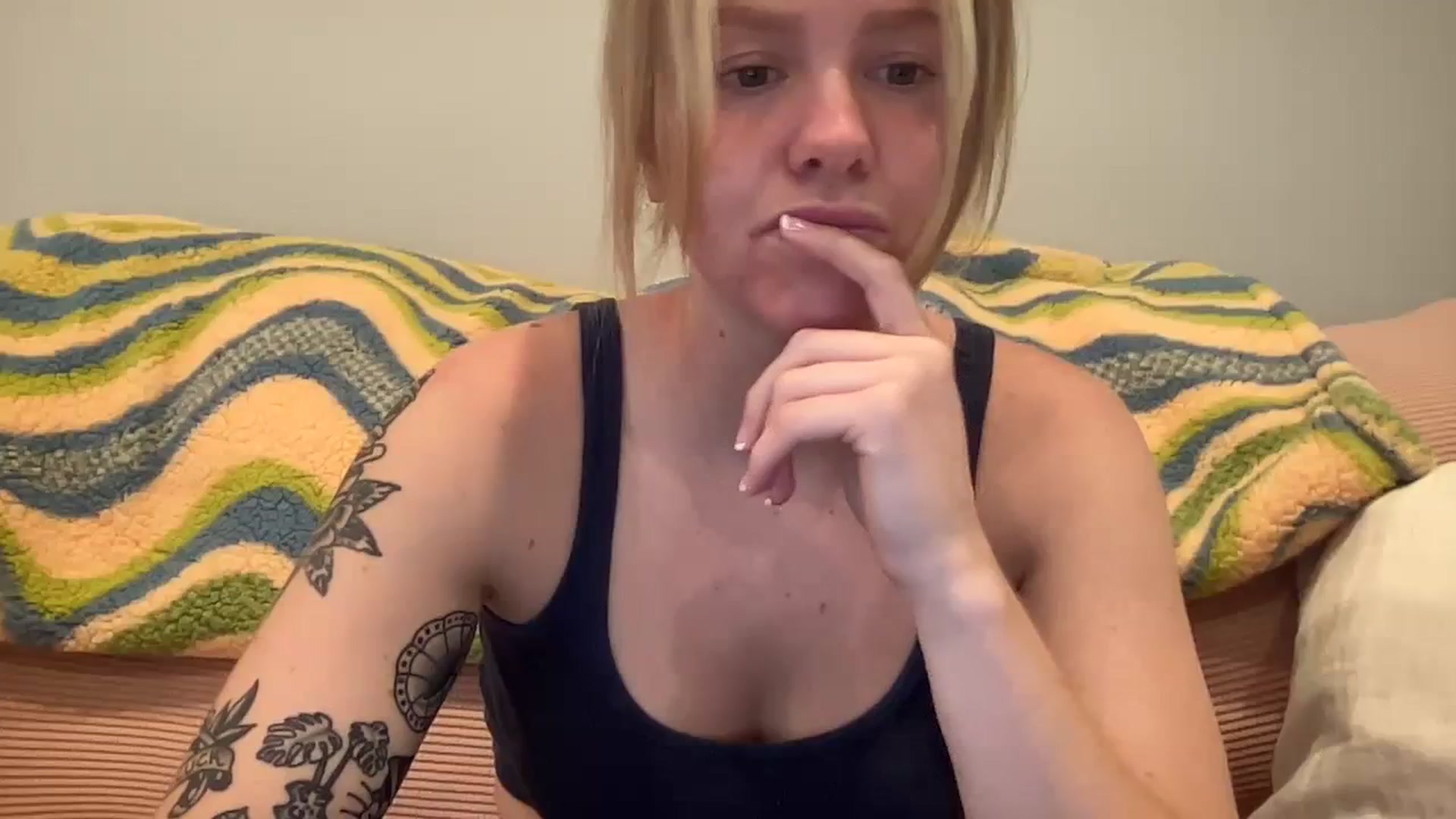 Gallery image thumbnail from KittyKat29's myfreecams stream on, 09/22/2023, 18:51 image 10 of 20