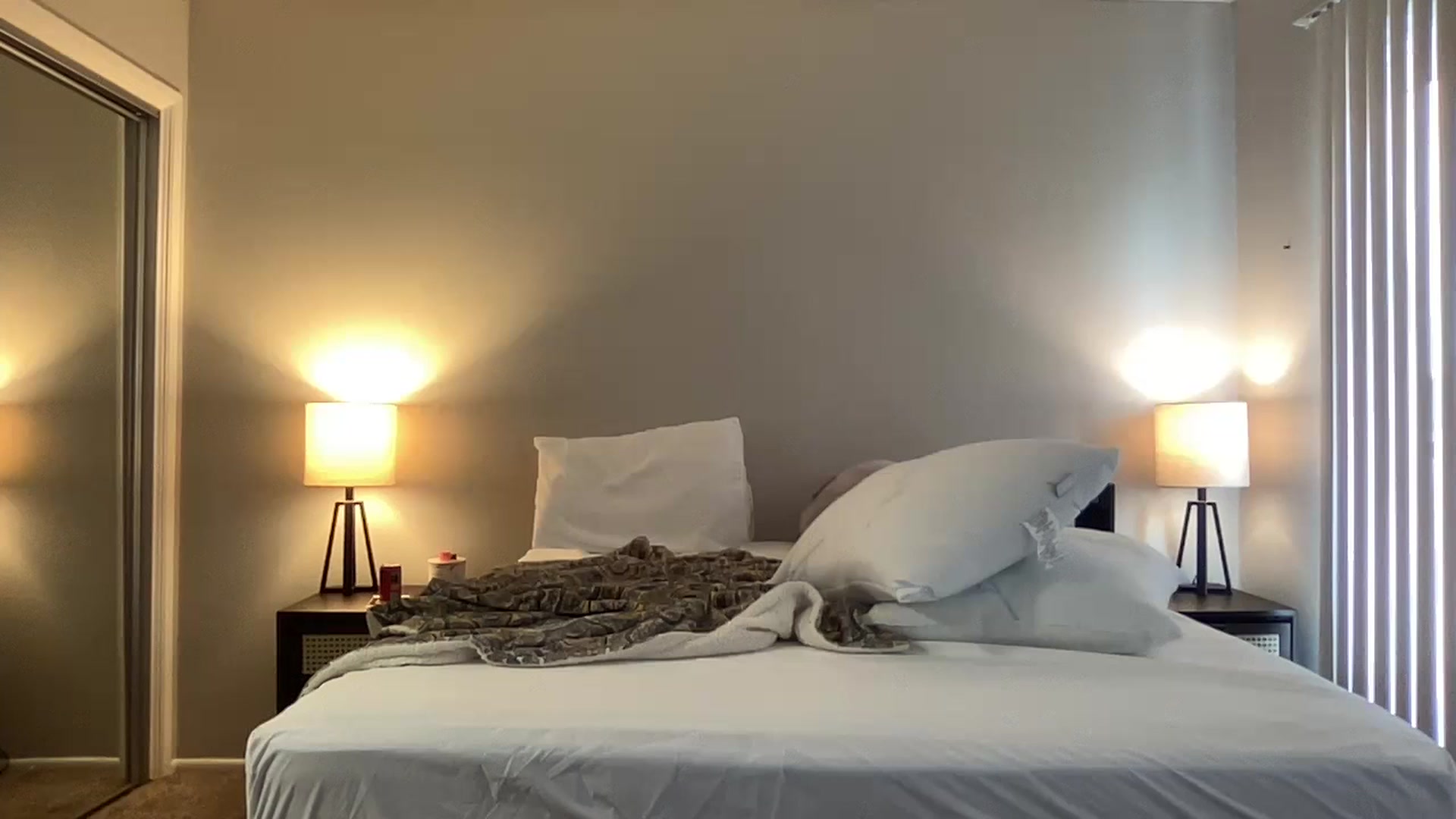 Gallery image thumbnail from KittyKat29's myfreecams stream on, 09/22/2023, 20:57 image 18 of 20