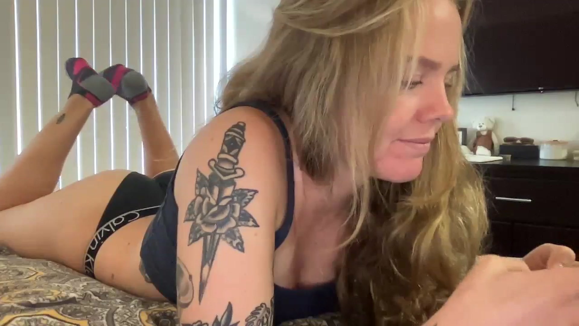 Gallery image thumbnail from KittyKat29's myfreecams stream on, 09/22/2023, 22:53 image 13 of 20
