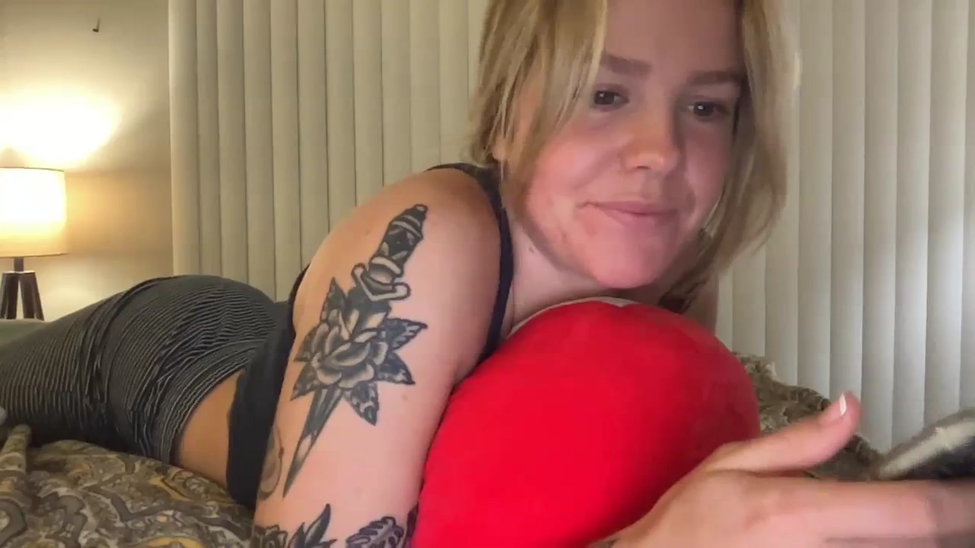 Gallery image thumbnail from KittyKat29's myfreecams stream on, 09/23/2023, 02:37 image 20 of 20