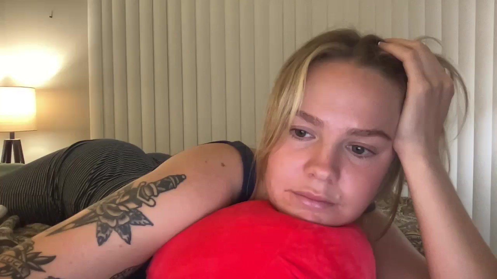 Gallery image thumbnail from KittyKat29's myfreecams stream on, 09/23/2023, 02:37 image 18 of 20
