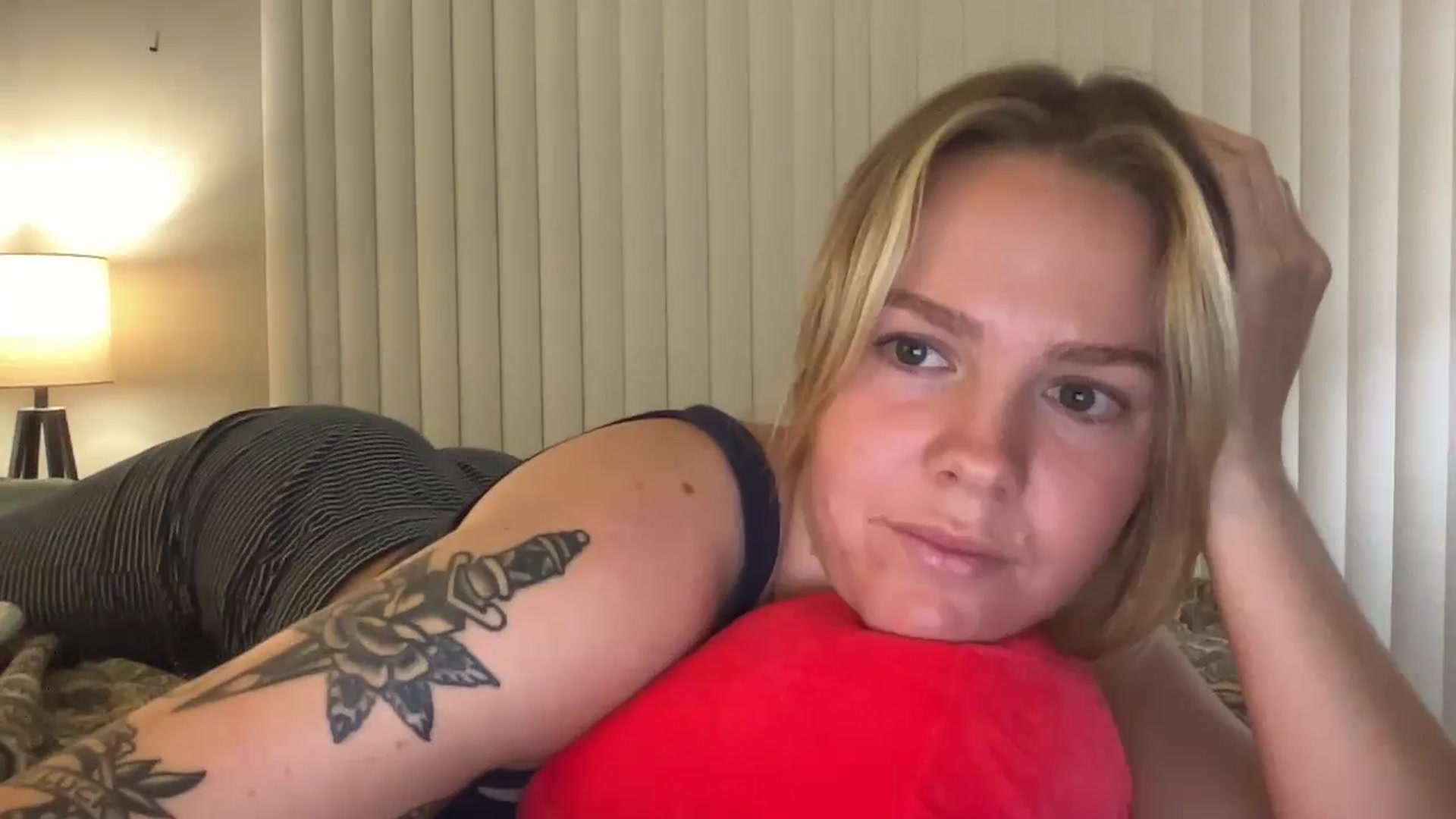 Gallery image thumbnail from KittyKat29's myfreecams stream on, 09/23/2023, 02:37 image 5 of 20