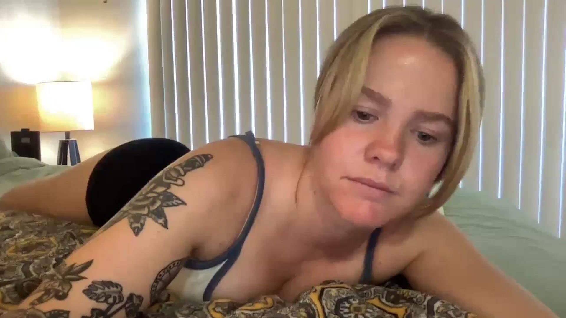 Gallery image thumbnail from KittyKat29's myfreecams stream on, 09/23/2023, 22:14 image 16 of 20