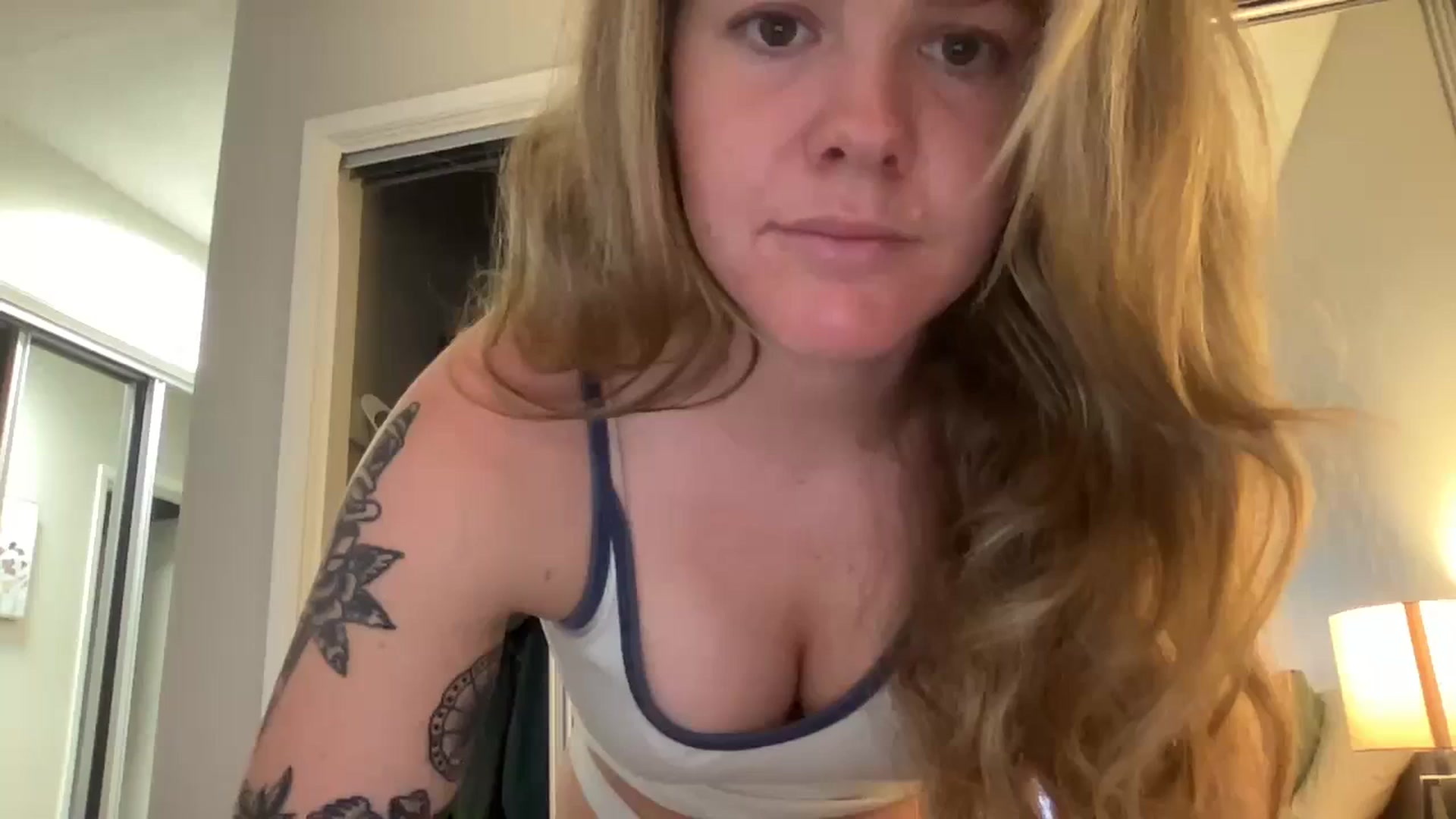Gallery image thumbnail from KittyKat29's myfreecams stream on, 09/24/2023, 24:01 image 14 of 20