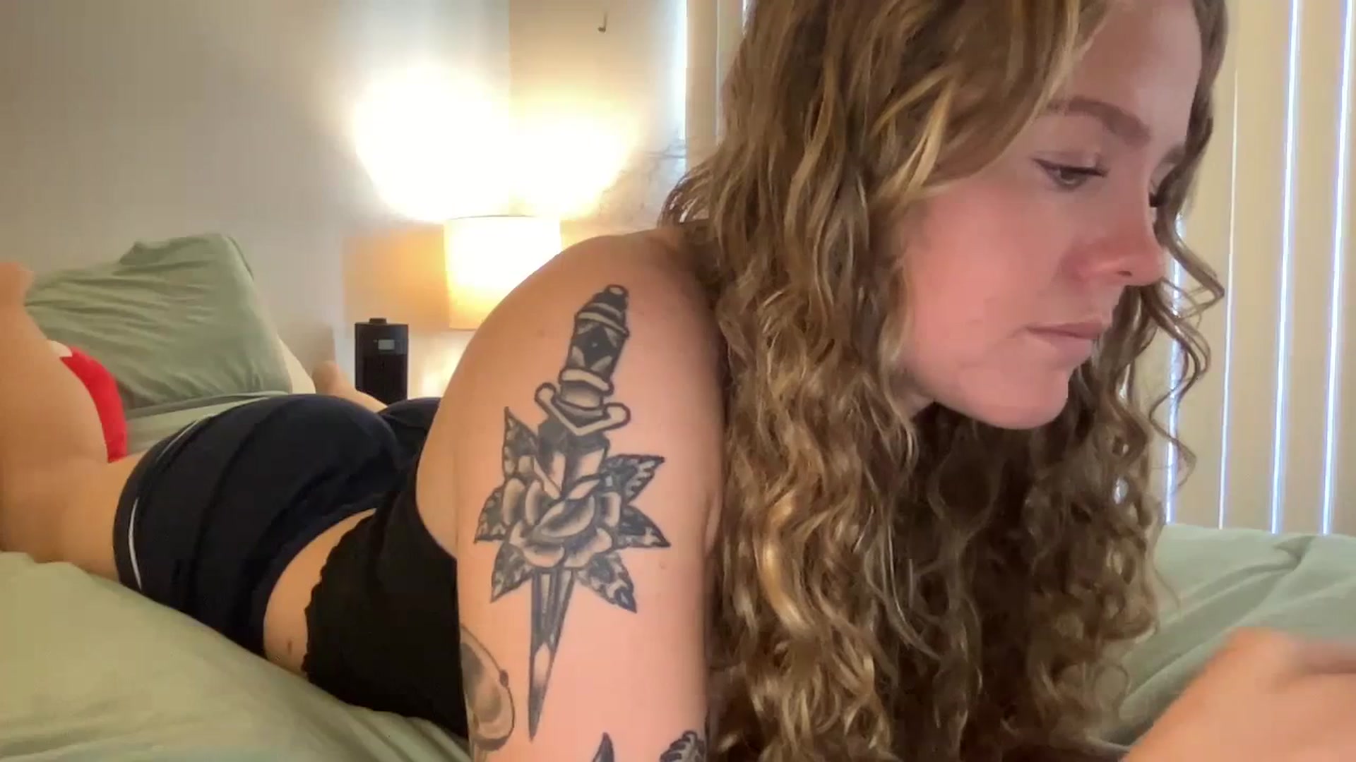 Gallery image thumbnail from KittyKat29's myfreecams stream on, 09/24/2023, 22:04 image 18 of 20