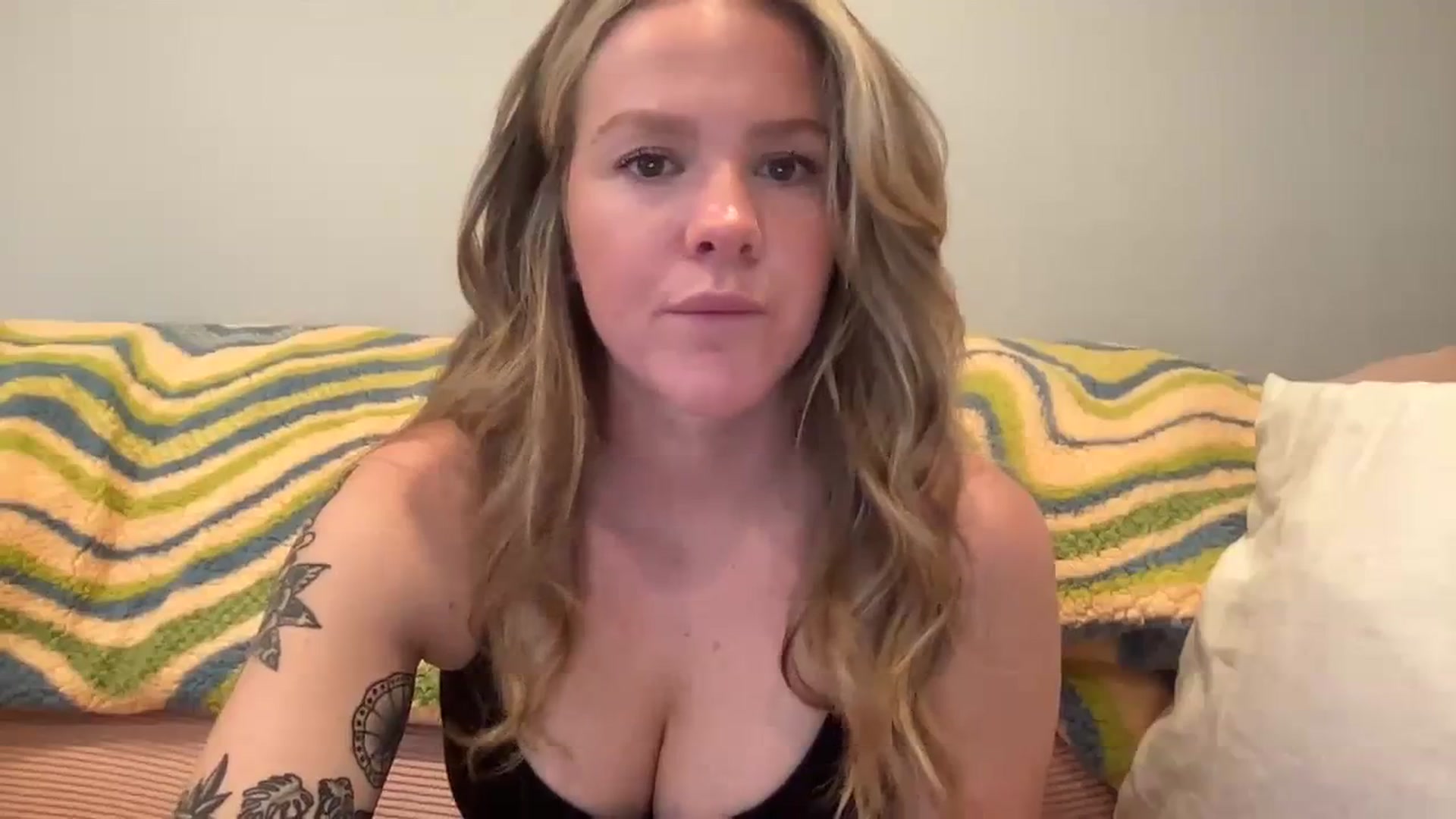 Gallery image thumbnail from KittyKat29's myfreecams stream on, 09/24/2023, 22:44 image 5 of 20