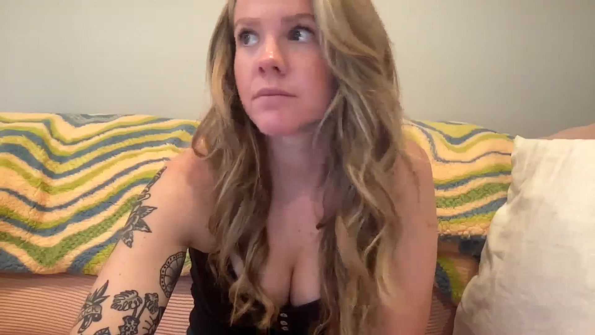 Gallery image thumbnail from KittyKat29's myfreecams stream on, 09/24/2023, 22:44 image 2 of 20