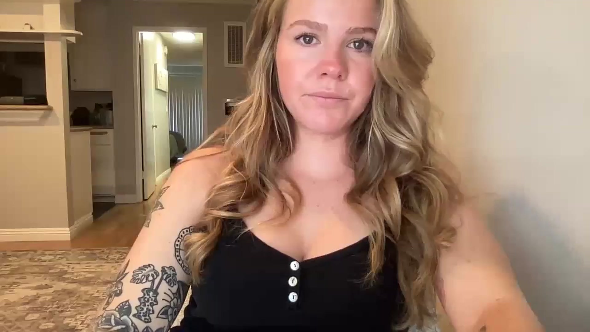 Gallery image thumbnail from KittyKat29's myfreecams stream on, 09/24/2023, 23:19 image 5 of 20