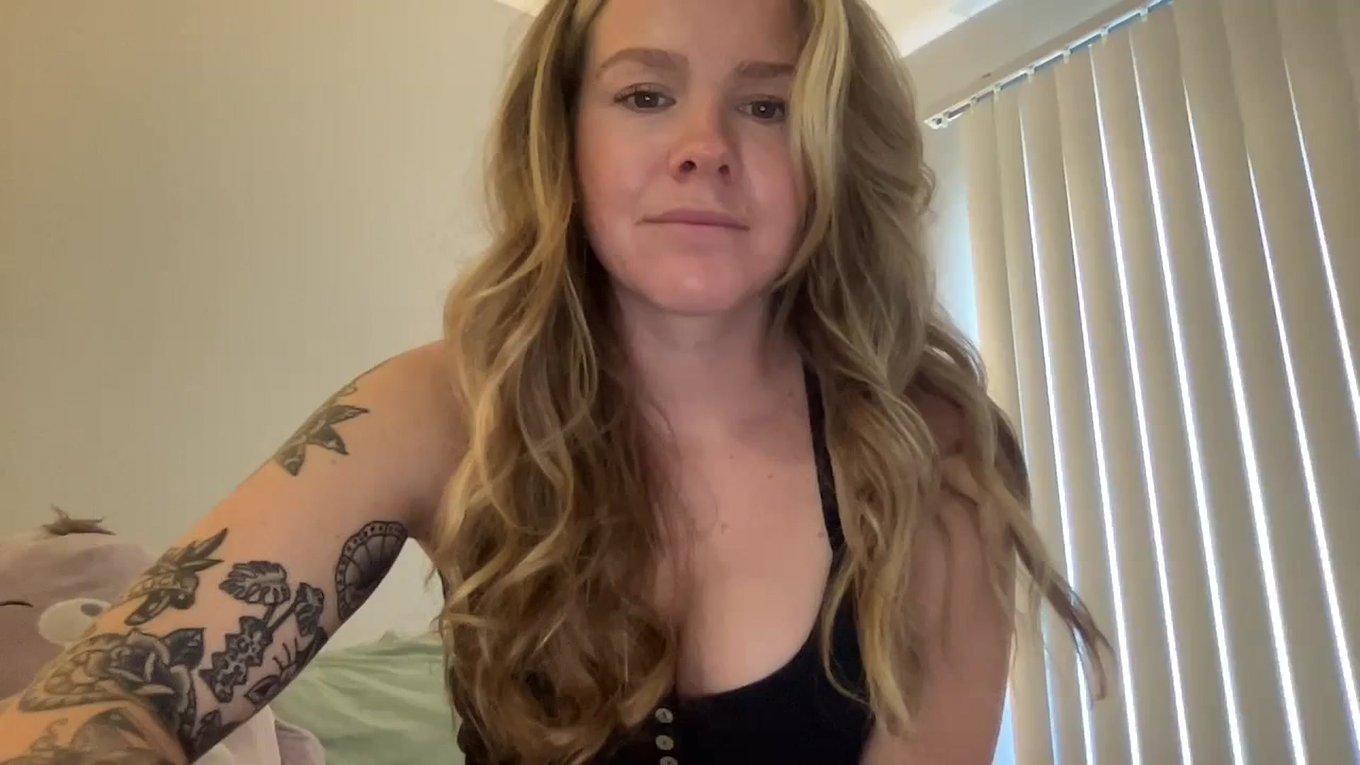 Gallery image thumbnail from KittyKat29's myfreecams stream on, 09/24/2023, 23:19 image 20 of 20