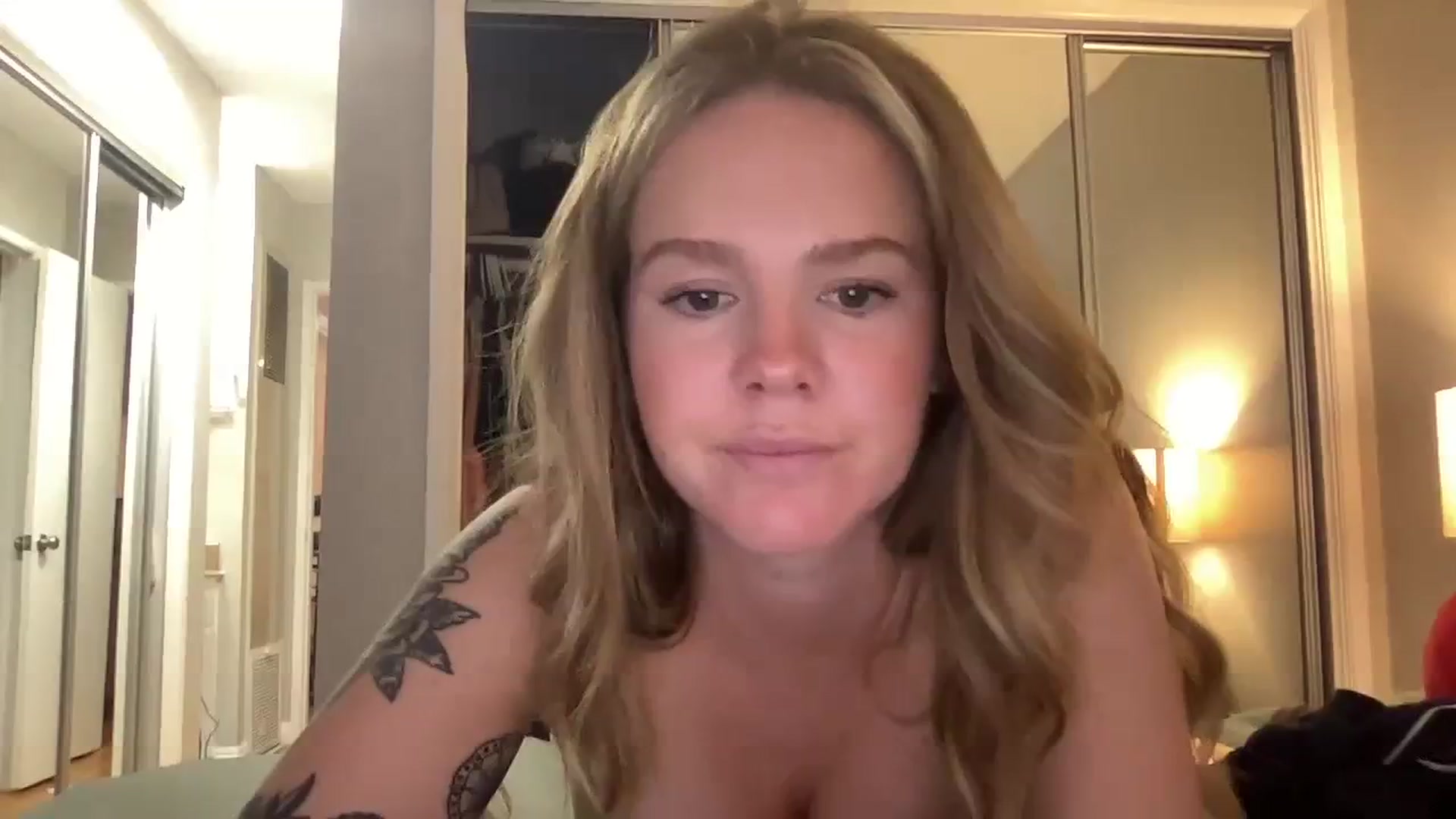 Gallery image thumbnail from KittyKat29's myfreecams stream on, 09/25/2023, 24:12 image 1 of 20