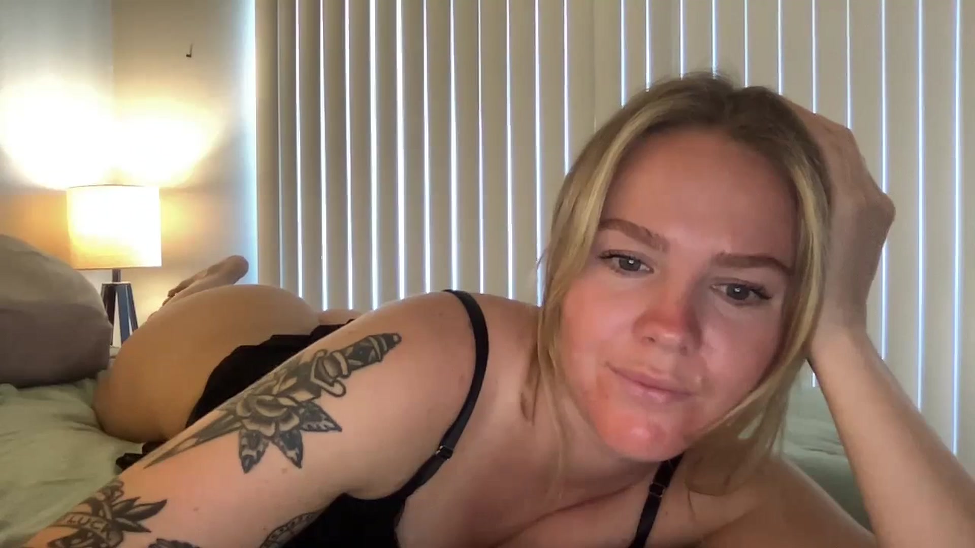Gallery image thumbnail from KittyKat29's myfreecams stream on, 09/26/2023, 23:37 image 15 of 20