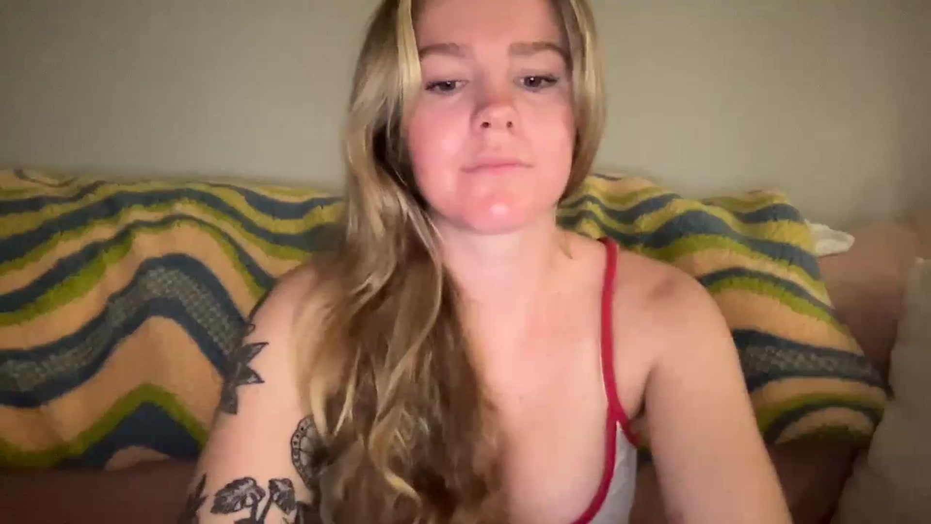 Gallery image thumbnail from KittyKat29's myfreecams stream on, 09/27/2023, 01:40 image 4 of 20