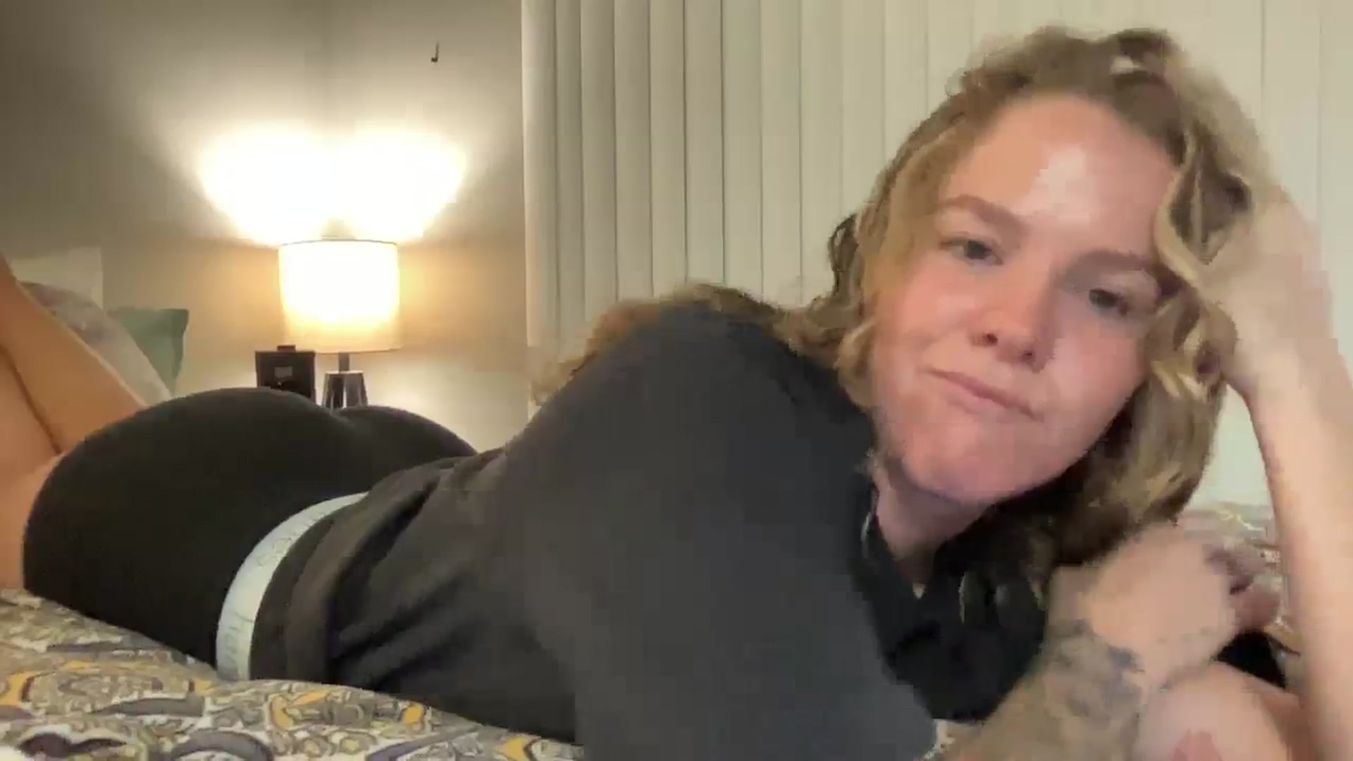 Gallery image thumbnail from KittyKat29's myfreecams stream on, 09/28/2023, 03:22 image 10 of 20